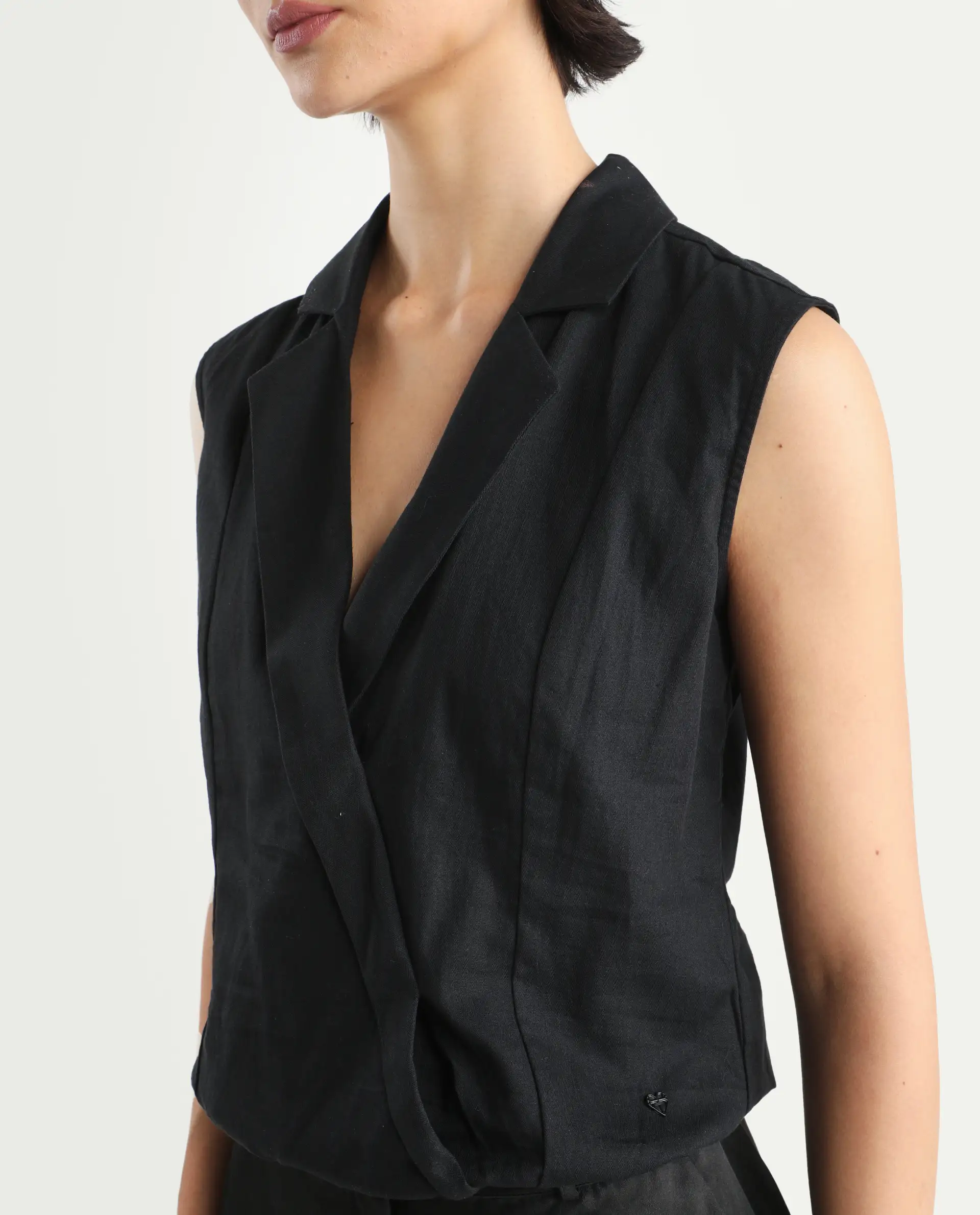 Rareism Women's Lolia Black Cotton Blend Lapel Neck Plain Sleeveless Regular Fit Top - Image 4