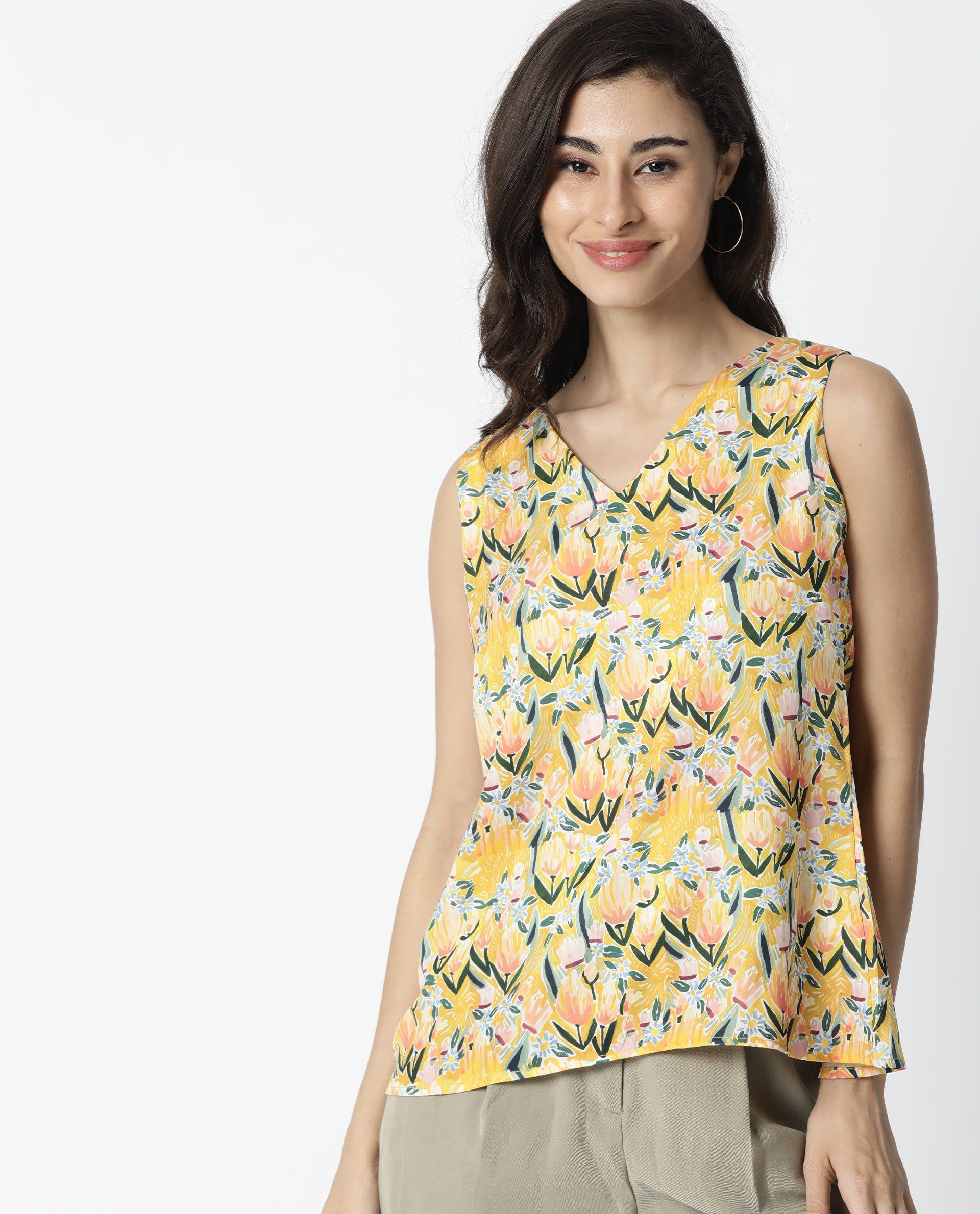Rareism Women's Look Yellow V-Neck Floral Print Sleeveless Relaxed Fit Top