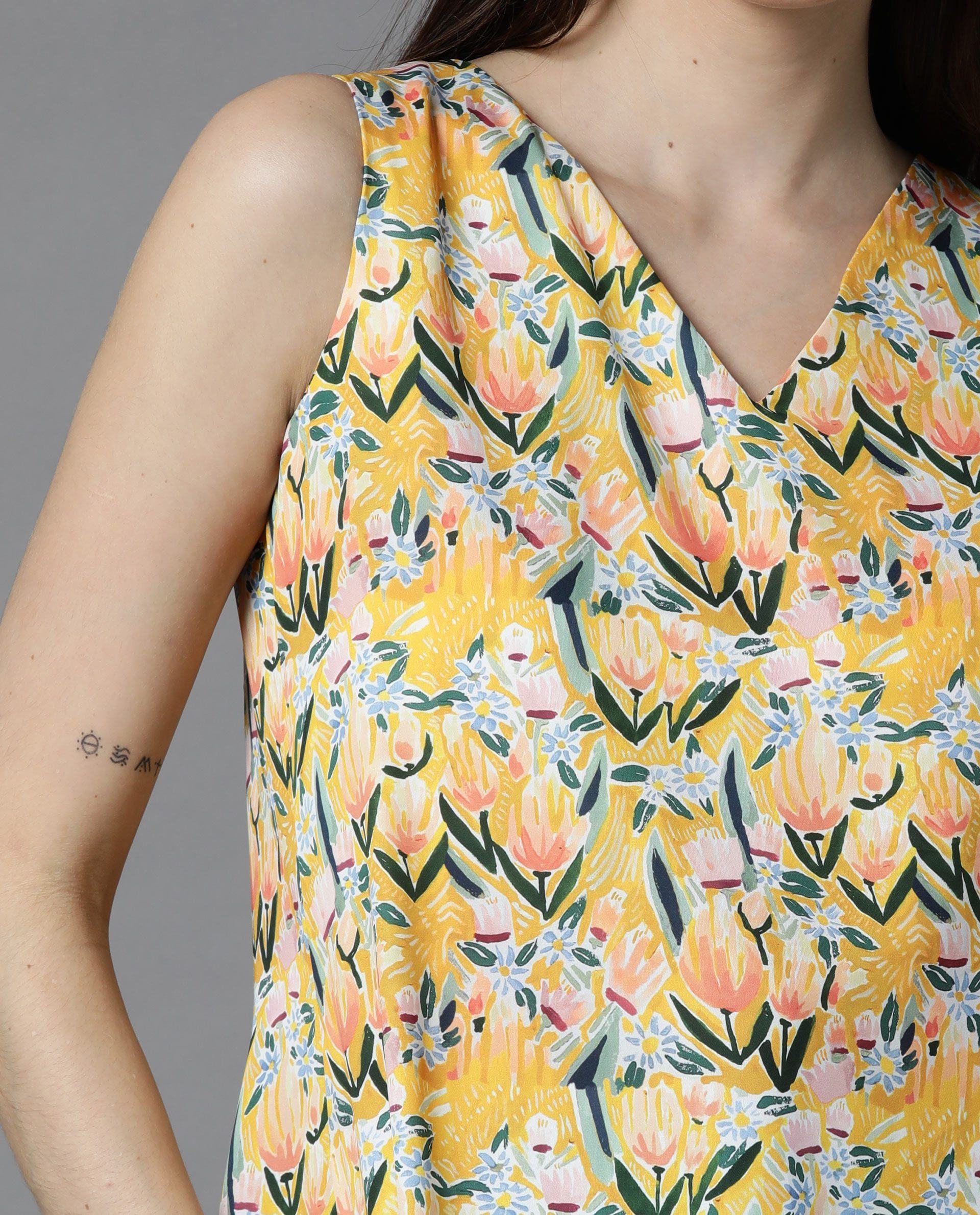 Rareism Women's Look Yellow V-Neck Floral Print Sleeveless Relaxed Fit Top - Image 2