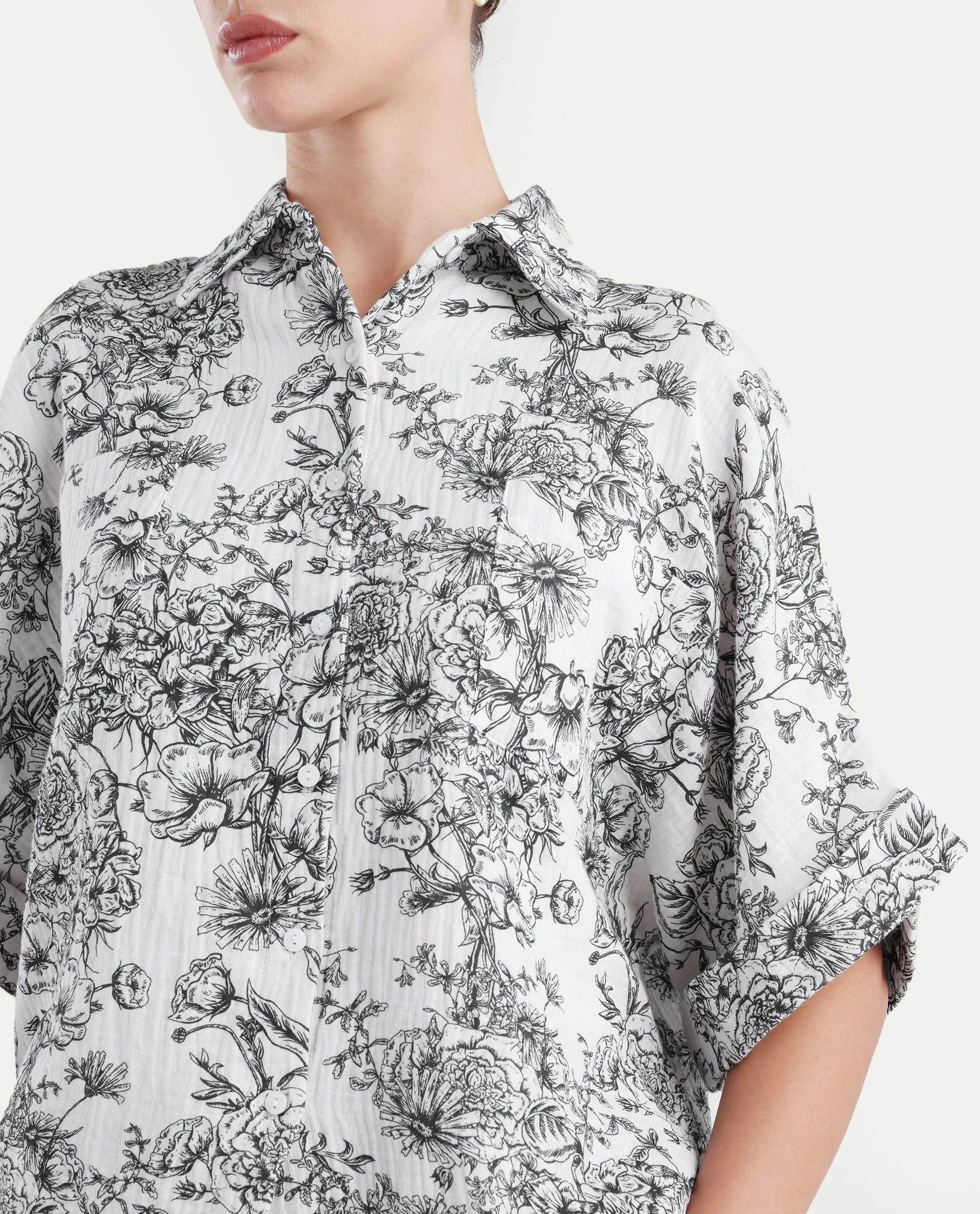 Rareism Women's Loraine Off White Cotton Drop Collar Floral Print Extended Sleeves Regular Fit Top - Image 4