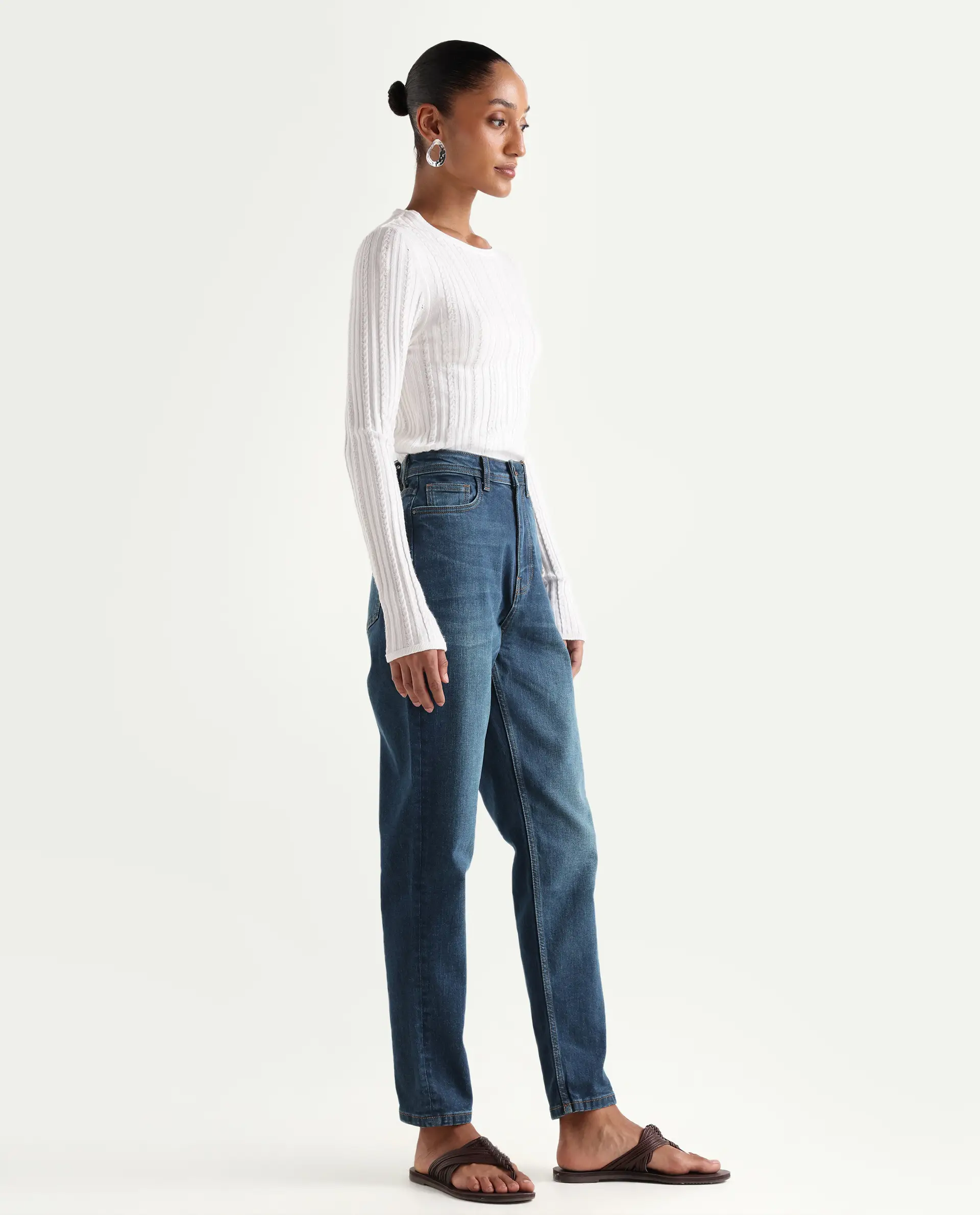 Rareism Women's Loreto Blue Cotton Blend Plain Ankle Length Mom Fit Jeans - Image 4