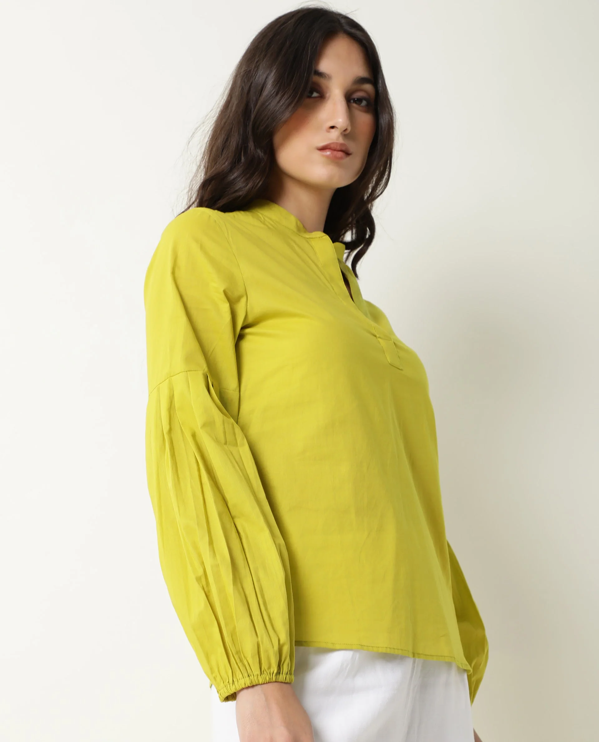Rareism Women's Loui Green Mandarin Collar Plain Balloon Sleeve Knee Length Regular Fit Top - Image 3