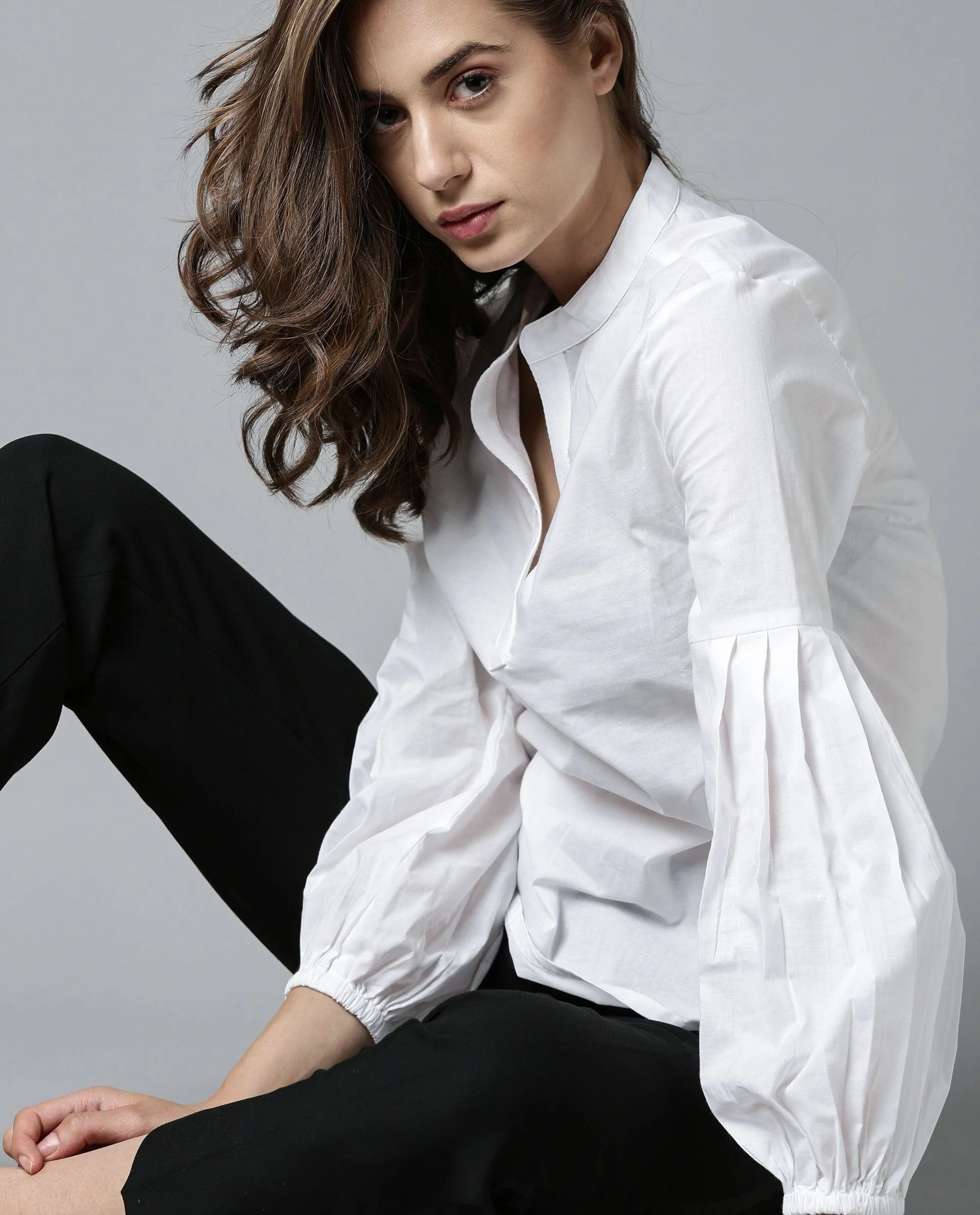 Rareism Women's Loui White Cotton Collarless Plain Puff Sleeves Regular Fit Top - Image 6