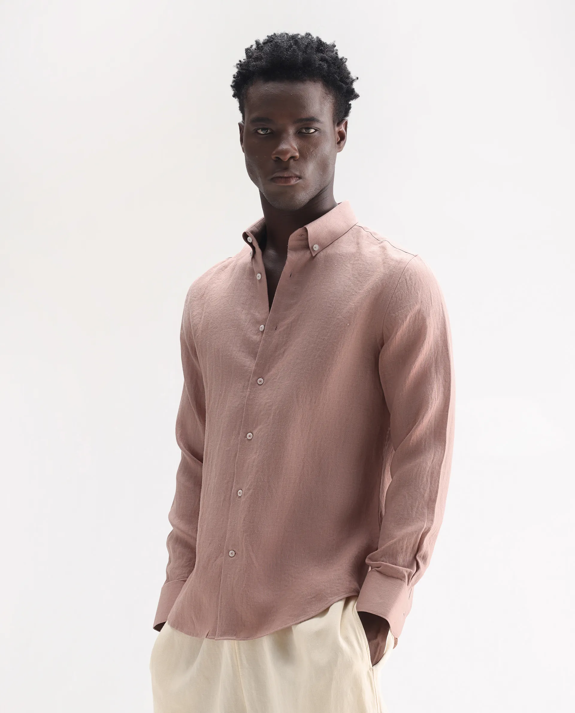 Rare Rabbit Men's Lucis Mauve 100% Linen Plain Regular Fit Full Sleeve Collared Shirt - Image 4