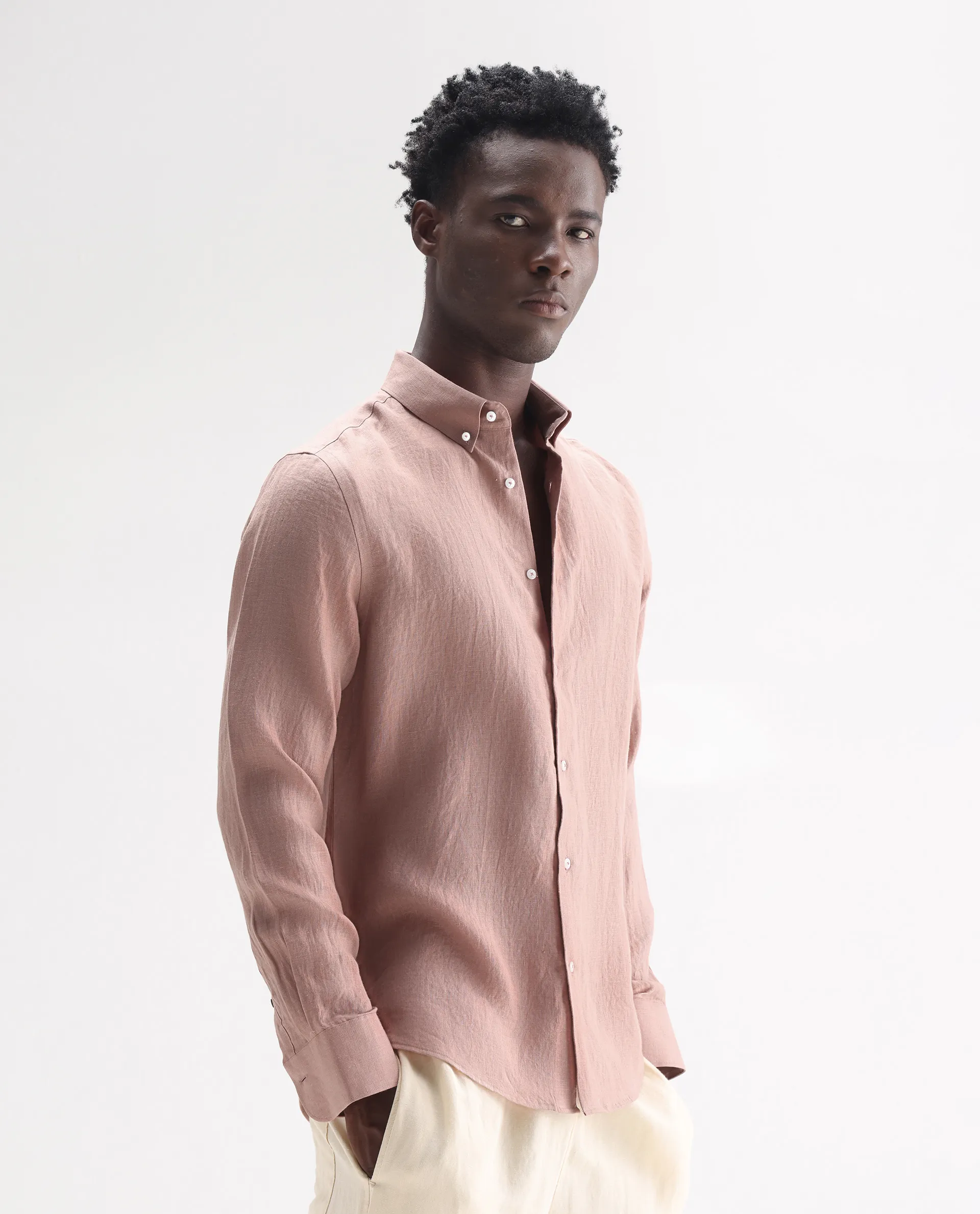 Rare Rabbit Men's Lucis Mauve 100% Linen Plain Regular Fit Full Sleeve Collared Shirt - Image 5