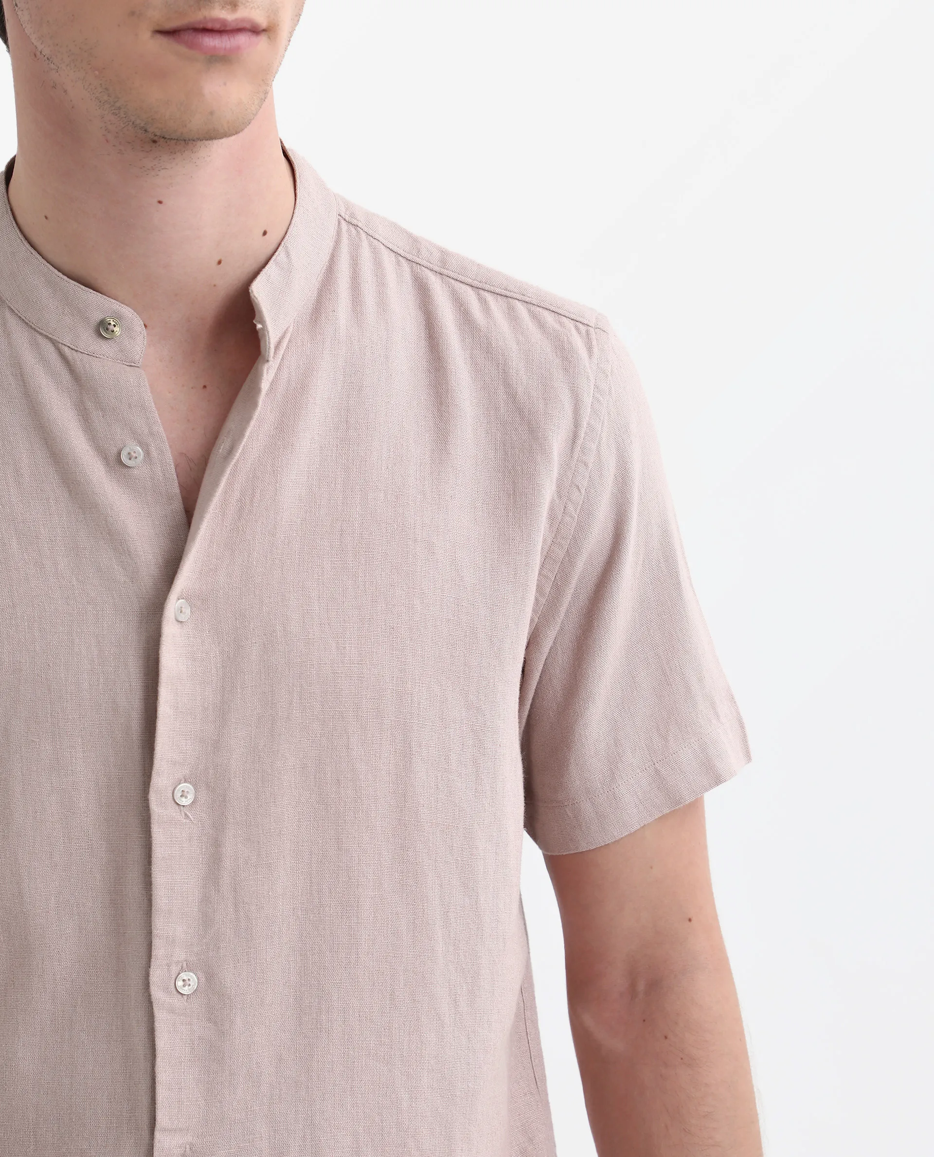 Rare Rabbit Men's Lune Ss Dusky Pink Linen Plain Regular Fit Half Sleeve Mandarin Collar Shirt - Image 3