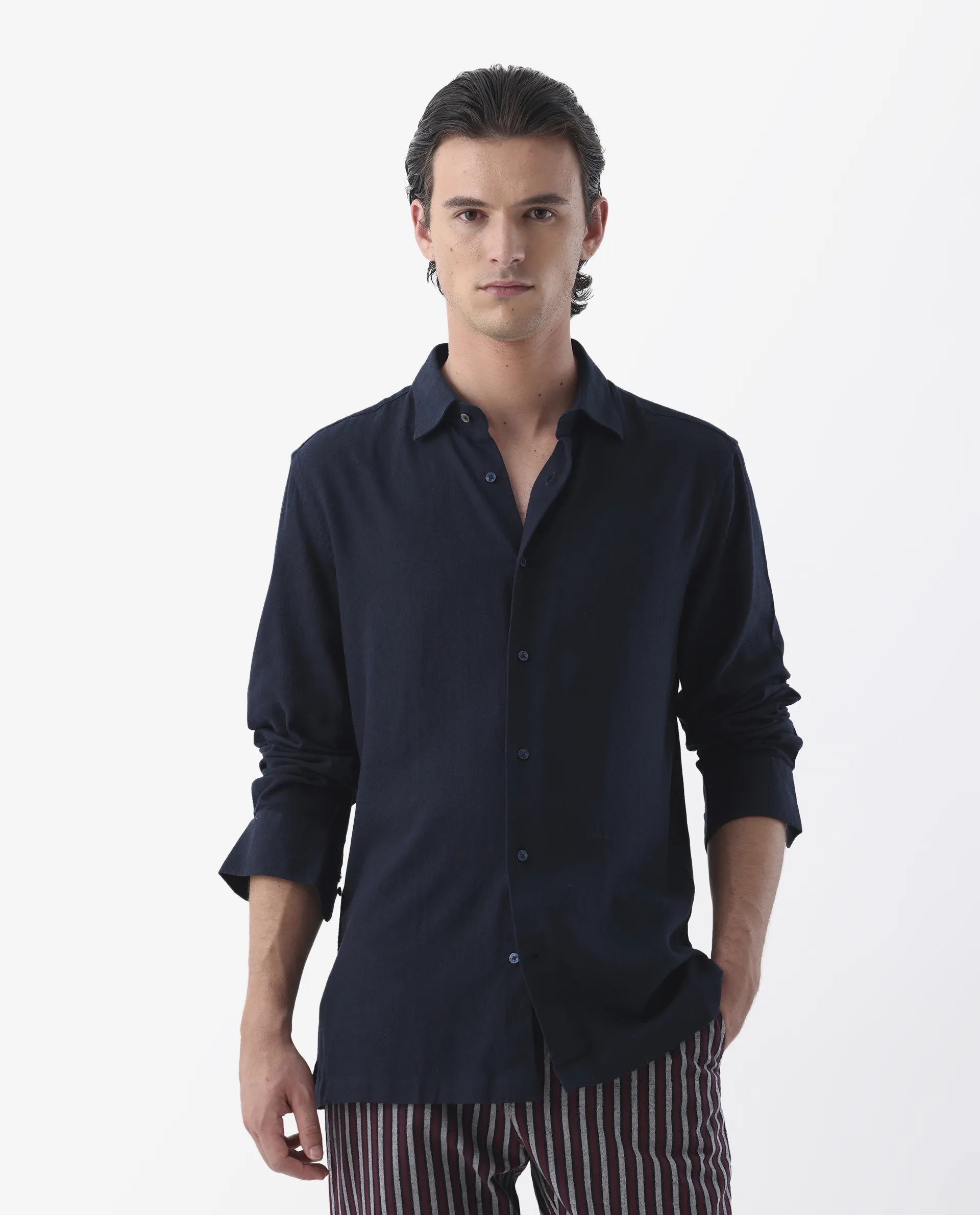 Rare Rabbit Men's Lunet Dark Navy Linen Full Sleeves Solid Shirt - Image 2