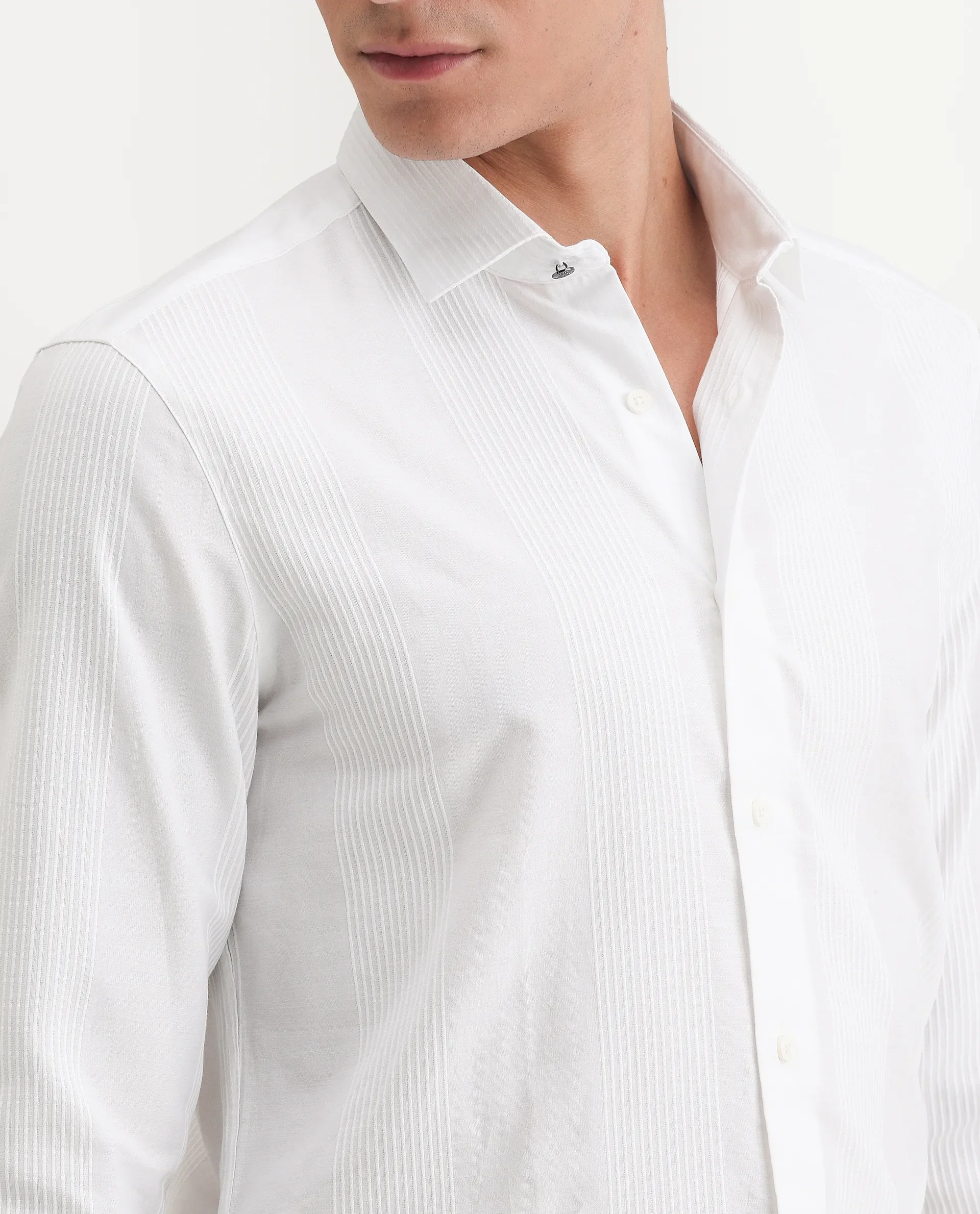 Rare Rabbit Men's Lurtz-1 White Cotton Striped Print Tailored Fit Full Sleeve Spread Collar Shirt - Image 3