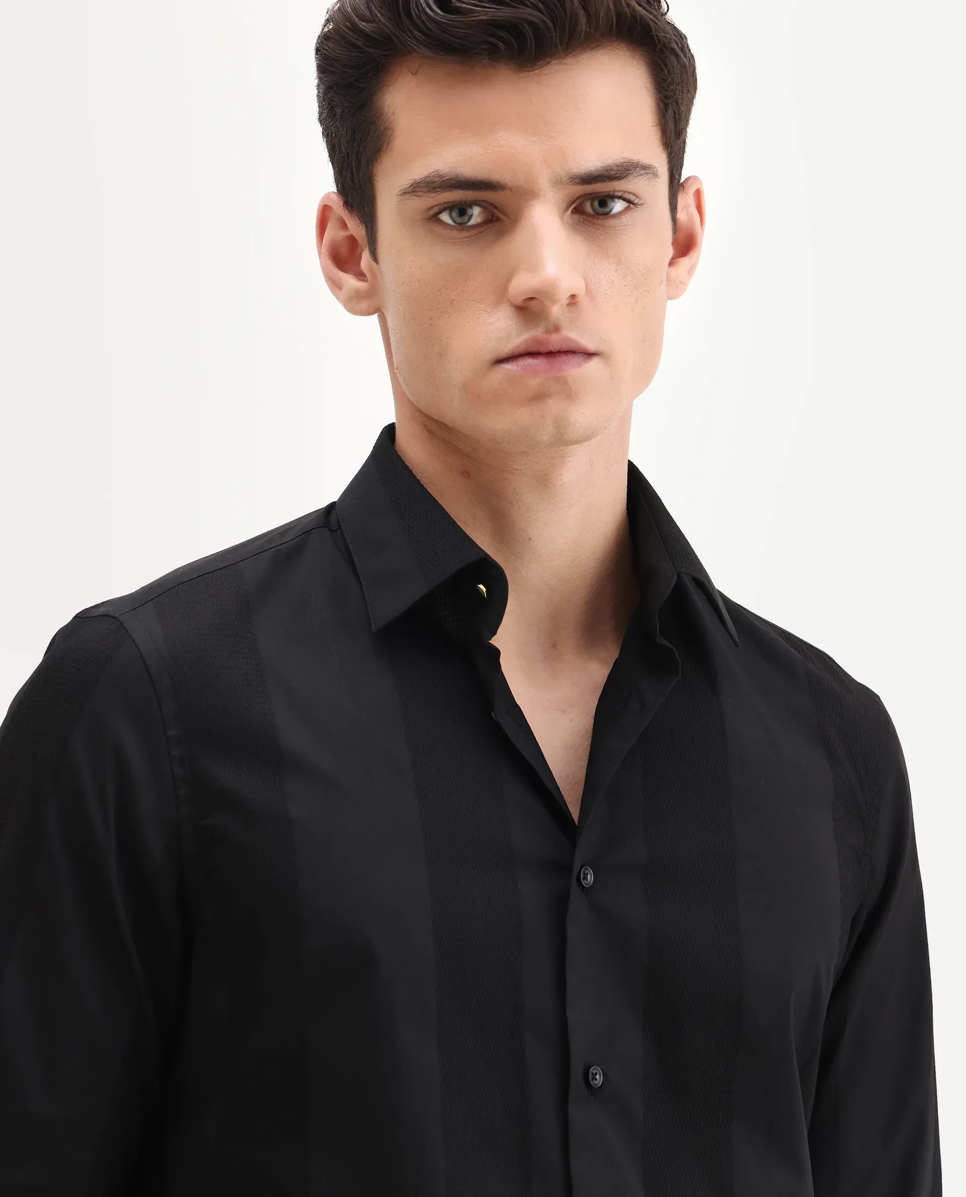 Rare Rabbit Men's Lurtz-25 Black Cotton Spread Collar Regular Fit Jacquard Shirt - Image 3