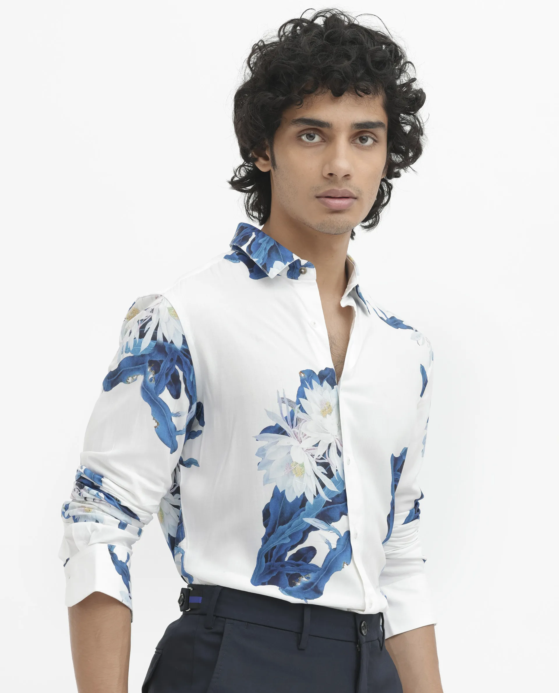 Rare Rabbit Men's Lycro White Viscose Floral Print Regular Fit Full Sleeve Collared Shirt - Image 3