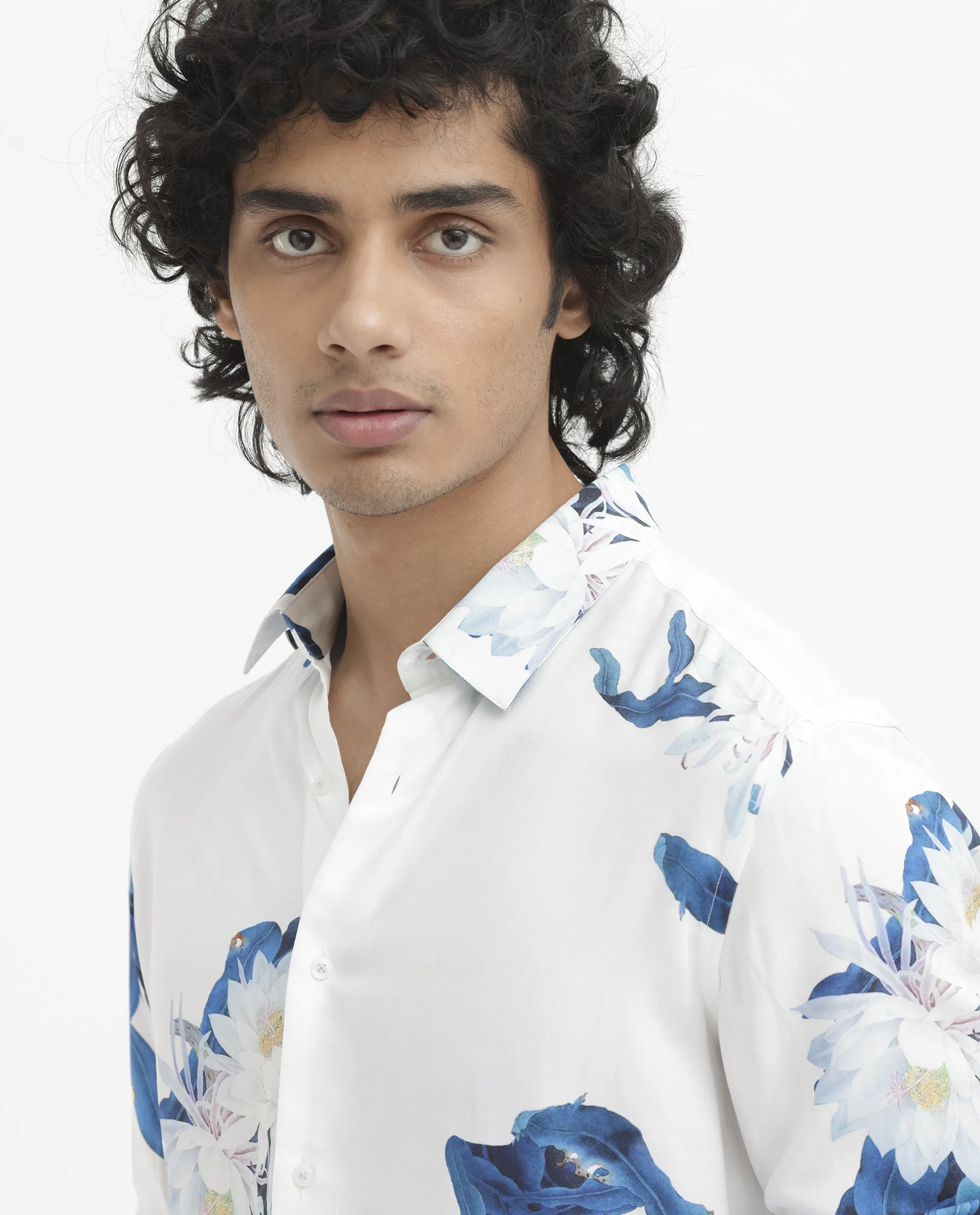 Rare Rabbit Men's Lycro White Viscose Floral Print Regular Fit Full Sleeve Collared Shirt - Image 4