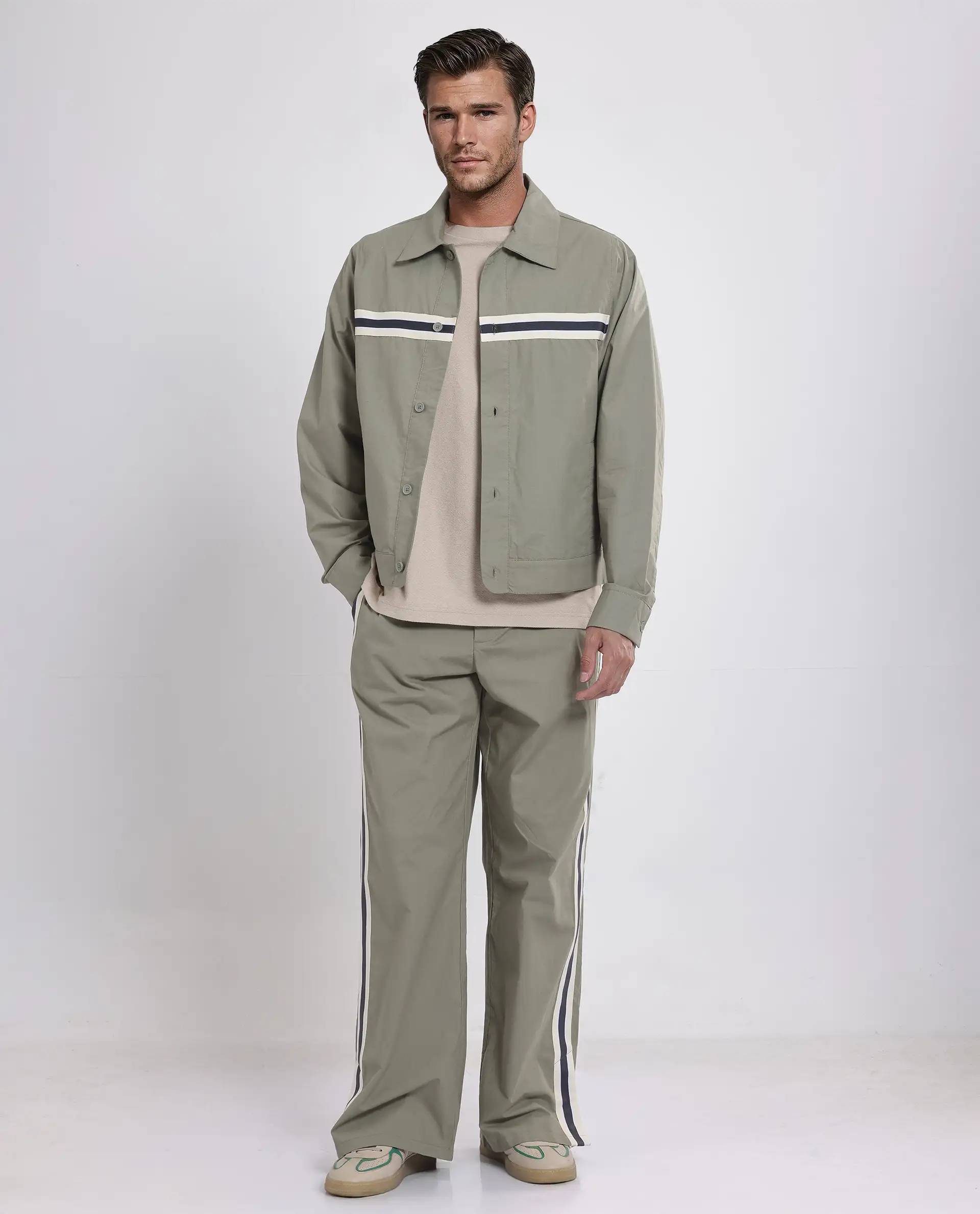 Rare Rabbit Men's Macon-S Green Cotton Plain Regular Fit Full Sleeve Collared Shirt - Image 2
