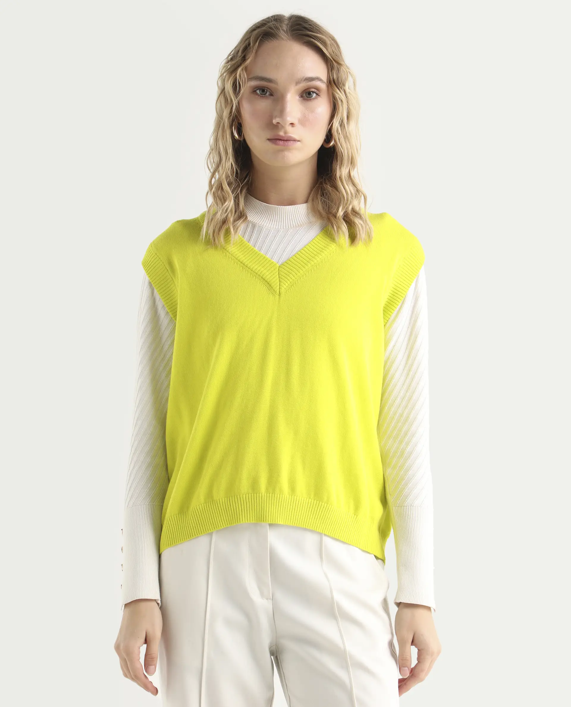 Rareism Women's Madelyn Green Cotton V-Neck Plain Sleeveless Regular Fit Sweater - Image 3