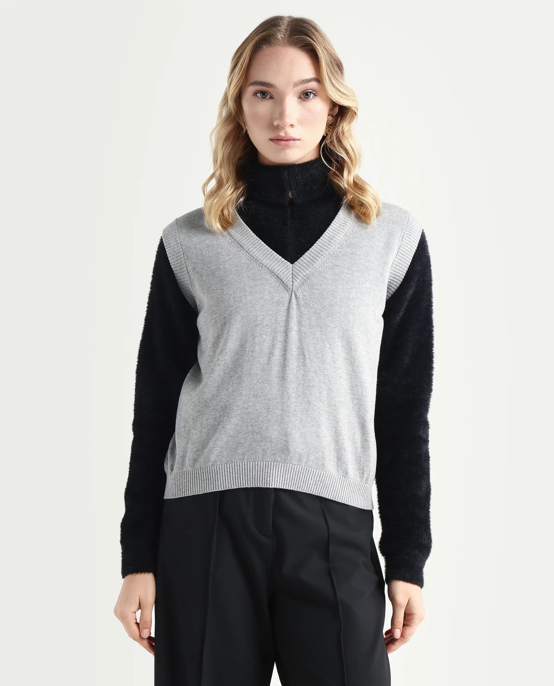 Rareism Women's Madelyn Grey Cotton V-Neck Plain Sleeveless Regular Fit Sweater - Image 4