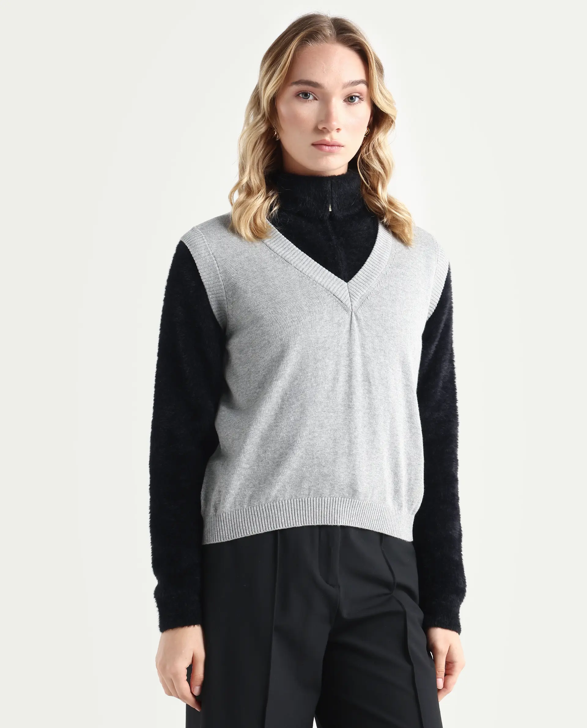 Rareism Women's Madelyn Grey Cotton V-Neck Plain Sleeveless Regular Fit Sweater - Image 6