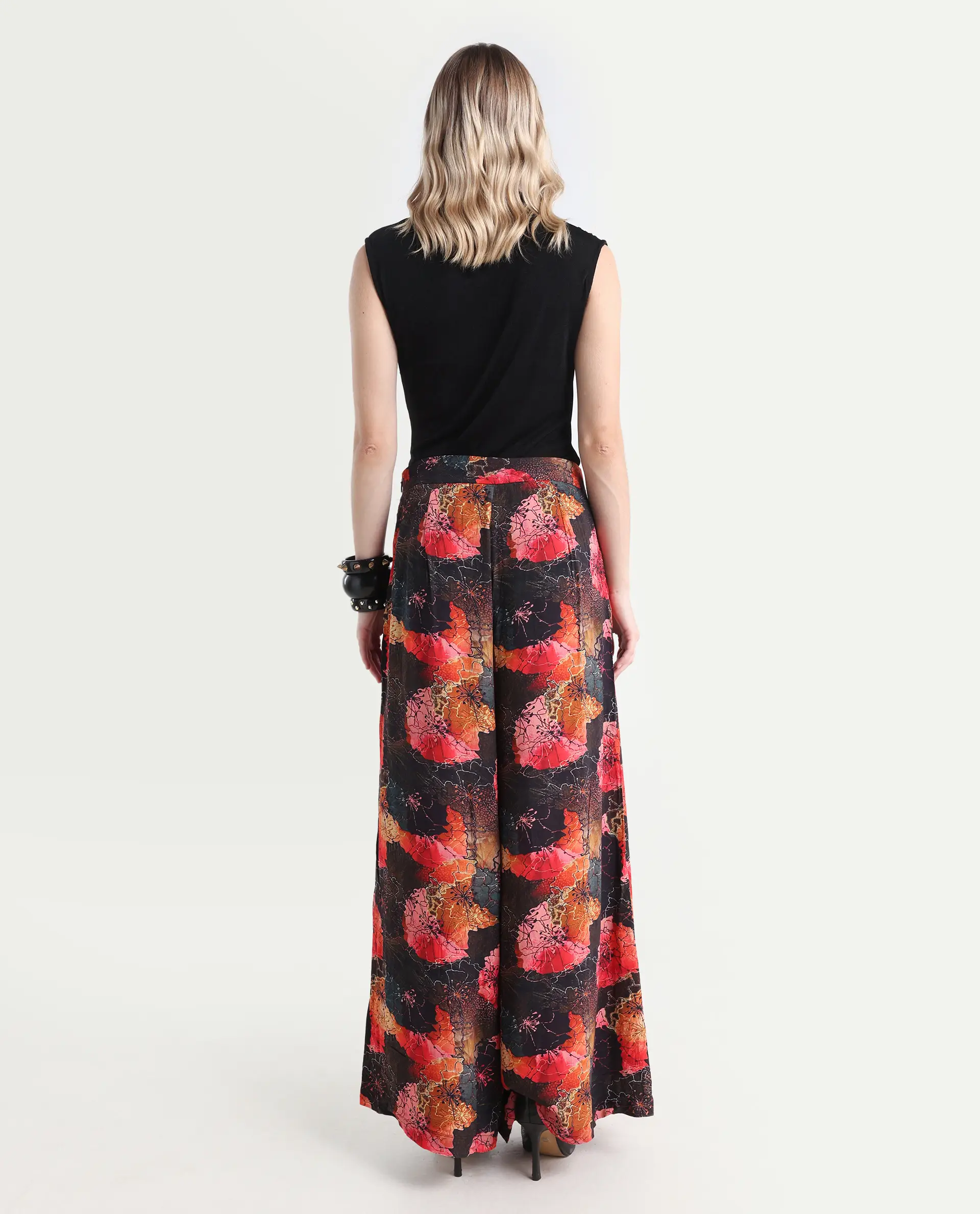 Rareism Women's Makia Multi Viscose Blend Floral Print Ankle Length Flared Trouser - Image 5