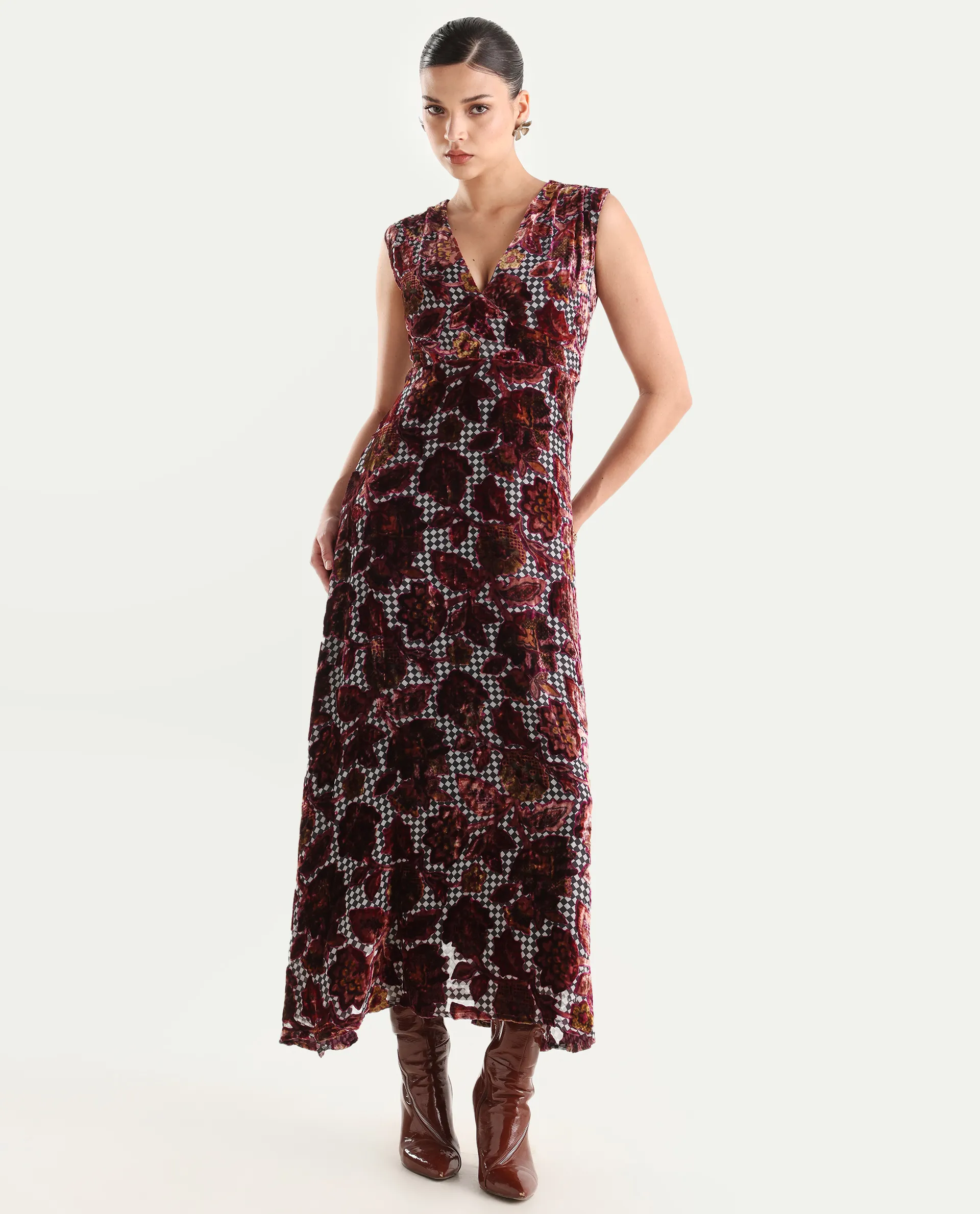 Rareism Women's Manila Multi Velvet V-Neck Floral Print Maxi Fit And Flare Dress - Image 3