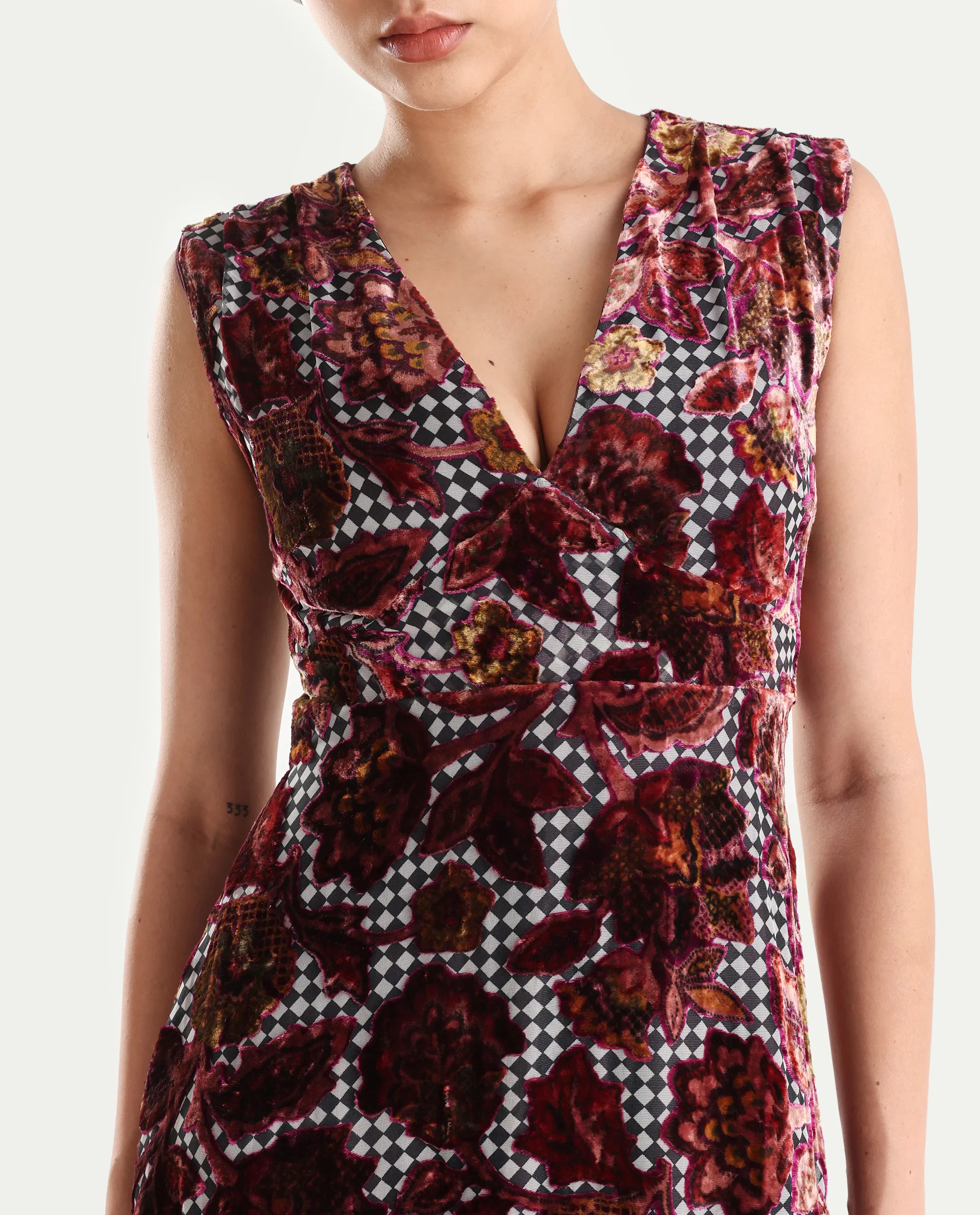 Rareism Women's Manila Multi Velvet V-Neck Floral Print Maxi Fit And Flare Dress - Image 4