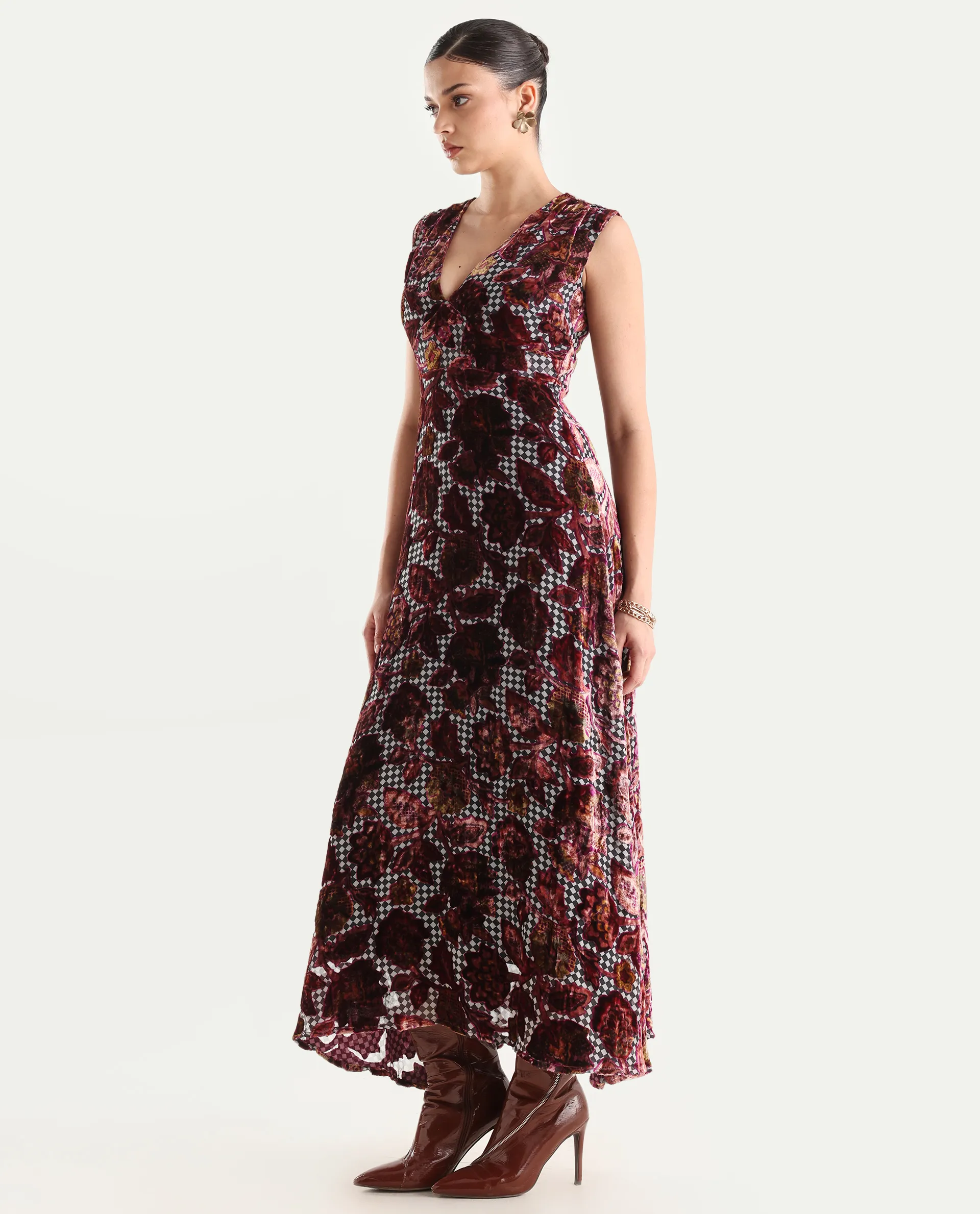 Rareism Women's Manila Multi Velvet V-Neck Floral Print Maxi Fit And Flare Dress - Image 5