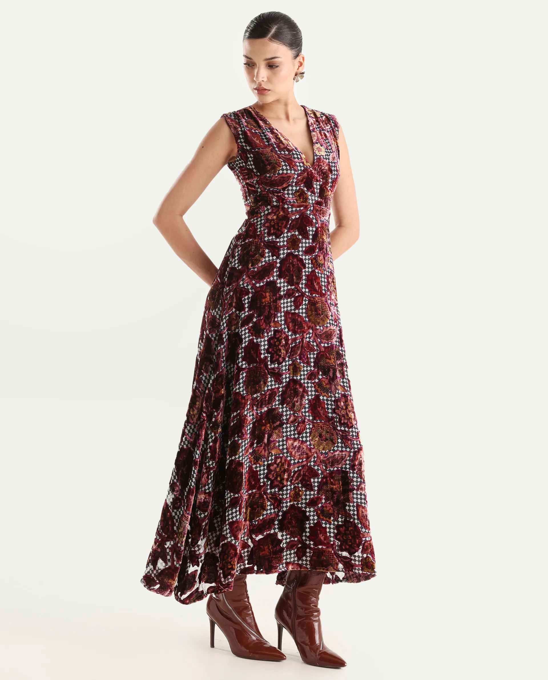 Rareism Women's Manila Multi Velvet V-Neck Floral Print Maxi Fit And Flare Dress - Image 6