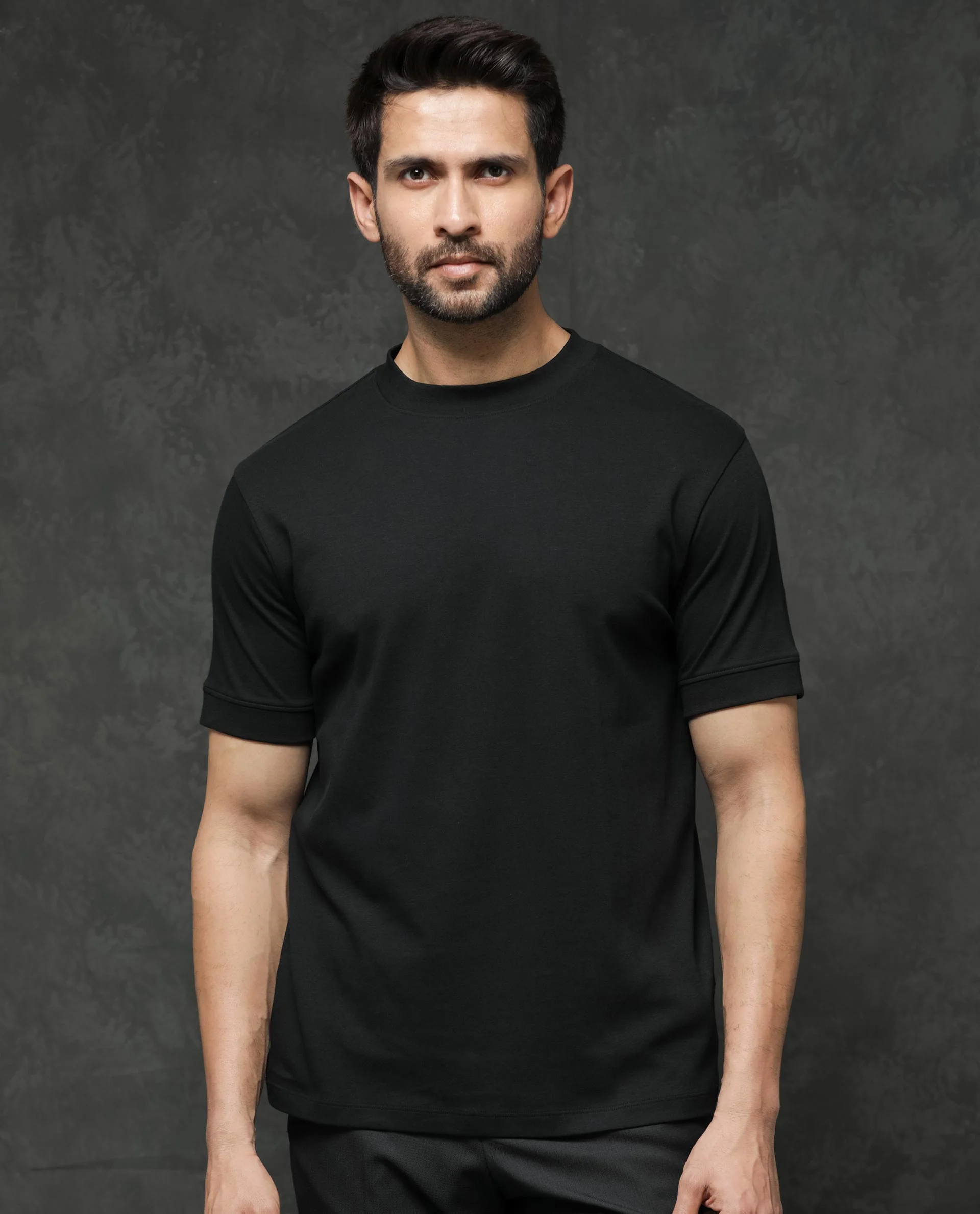 Rare Rabbit Men's Guild Casual Mano Black Cotton Plain Slim Fit Half Sleeve Crew Neck T-Shirt