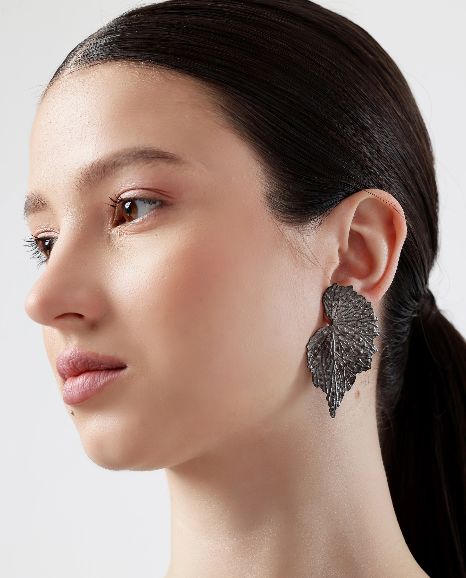 Rareism Women Maple Black Black Earring - Image 2