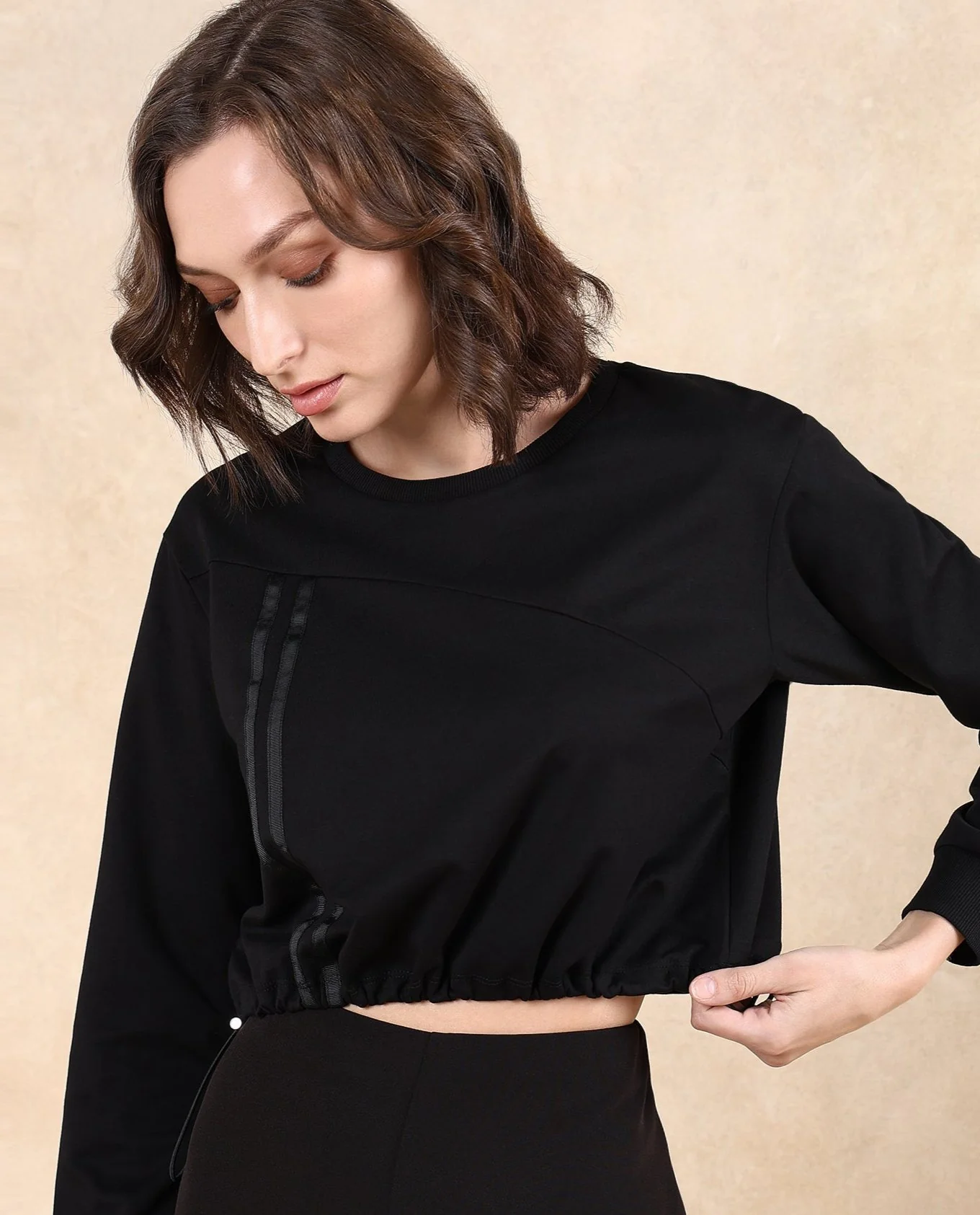 Rareism Women's Maple Black Cotton Blend Crew Neck Plain Crop Relaxed Fit Sweatshirt