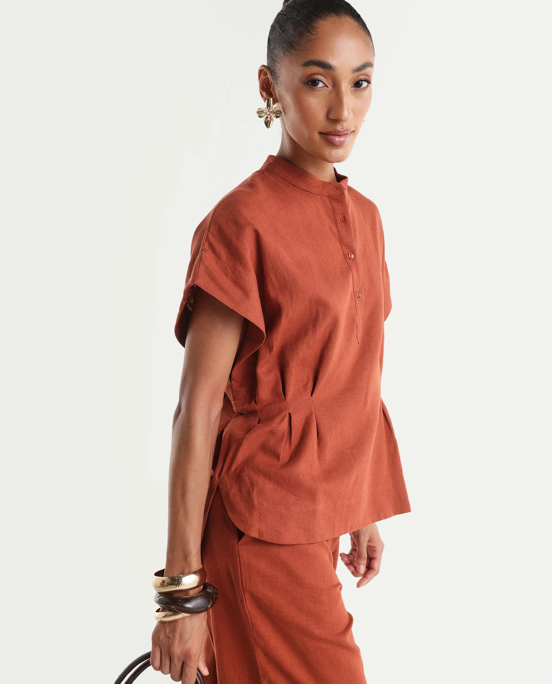 Rareism Women's Mappy-T Rust Linen Half Sleeve Mandarin Collar Relaxed Top - Image 3