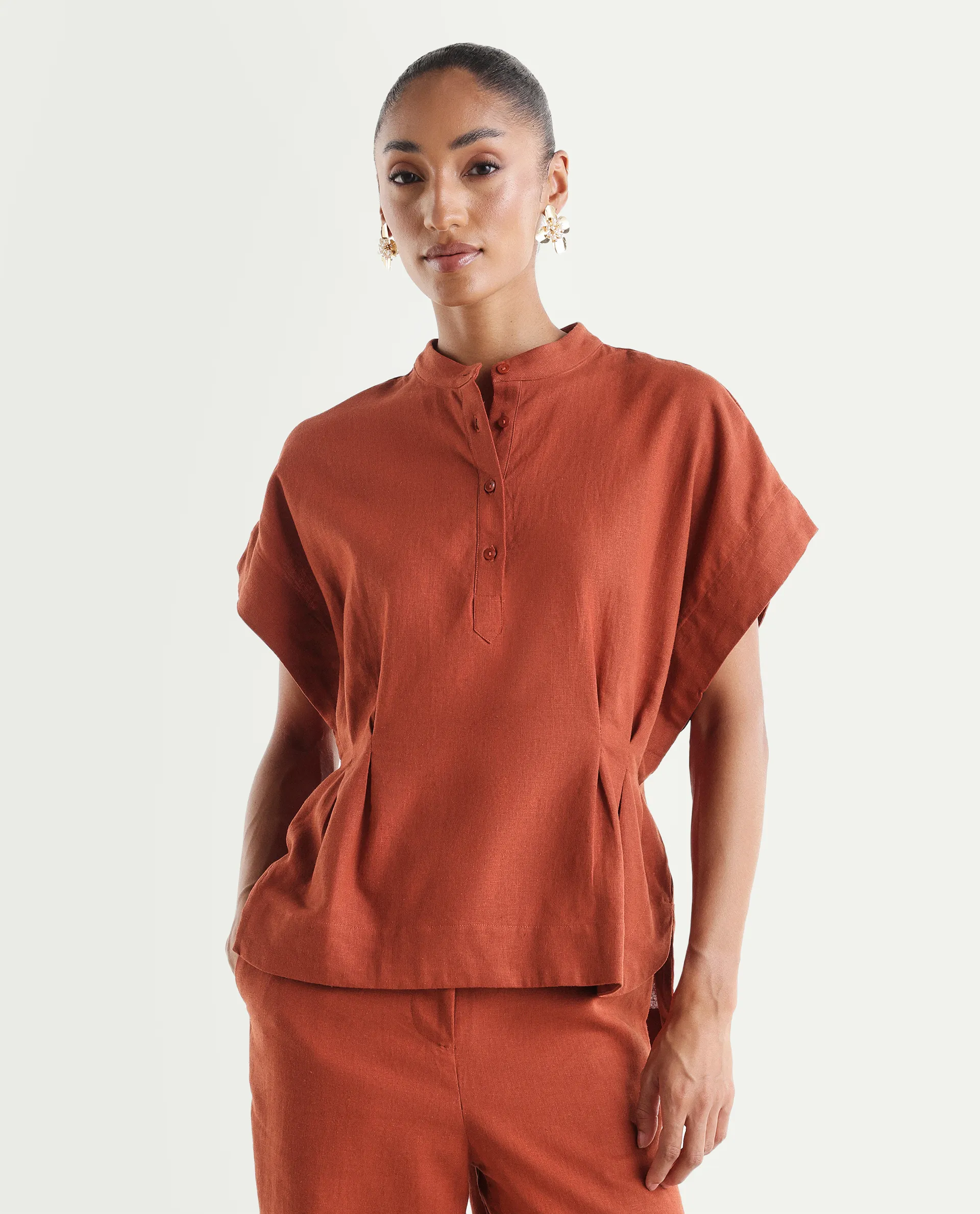Rareism Women's Mappy-T Rust Linen Half Sleeve Mandarin Collar Relaxed Top - Image 4