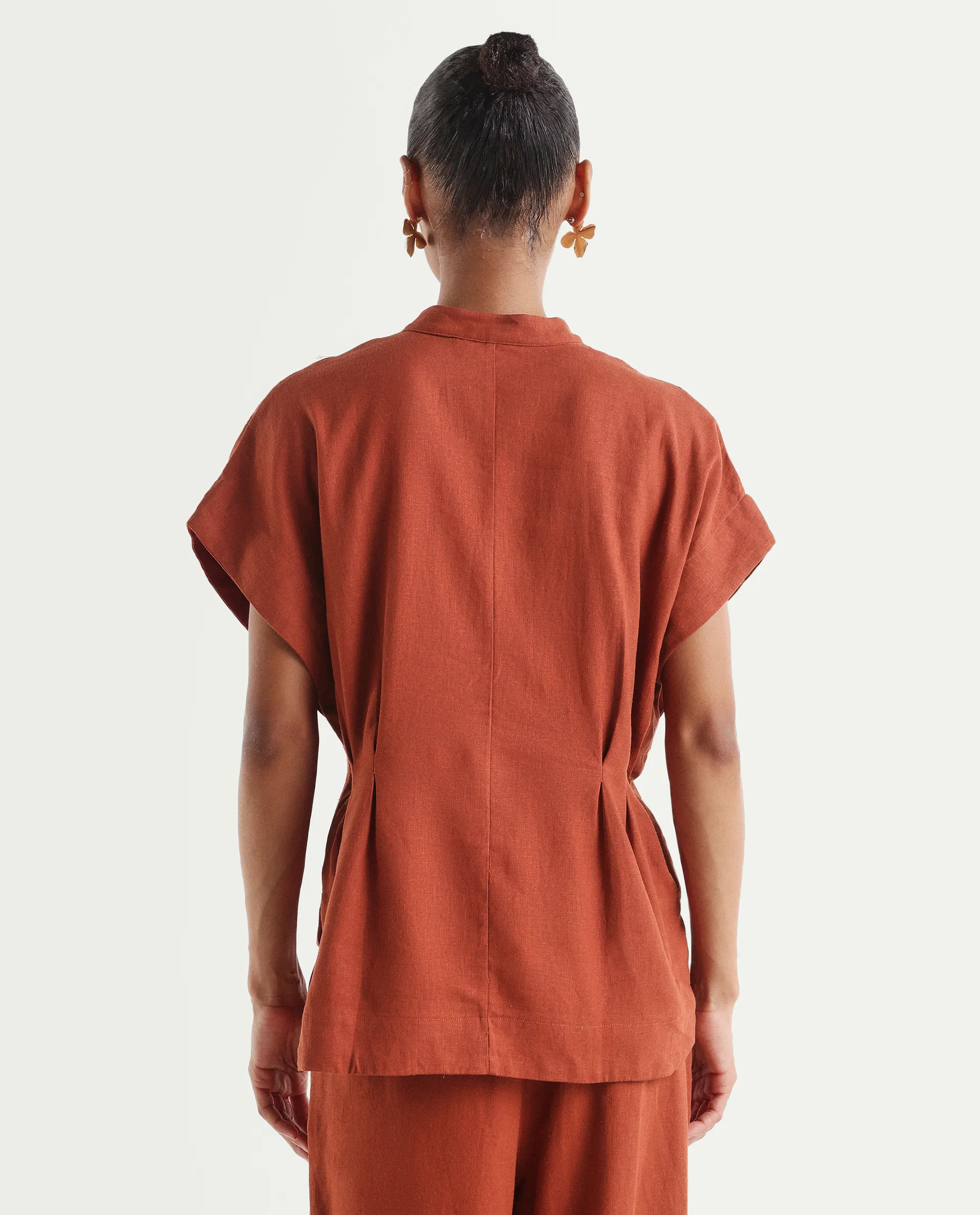 Rareism Women's Mappy-T Rust Linen Half Sleeve Mandarin Collar Relaxed Top - Image 6