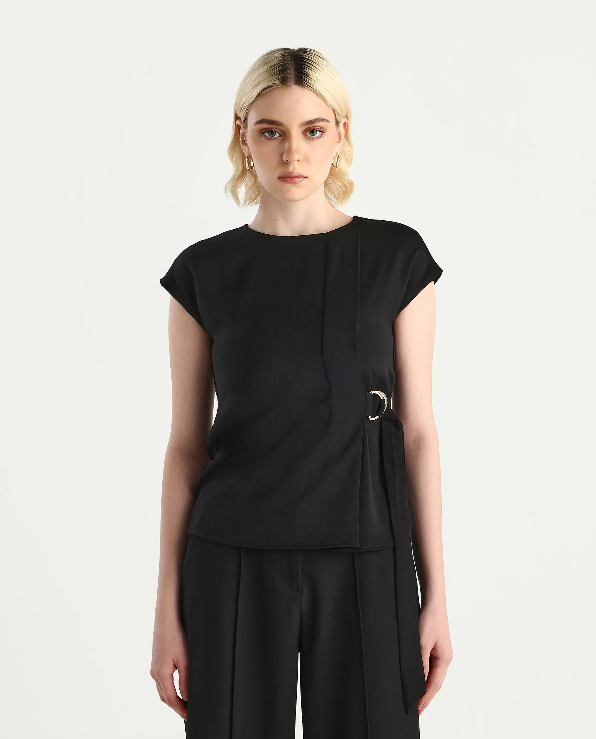 Rareism Women's Mardin Black Polyester Crew Neck Regular Fit Plain Top - Image 3
