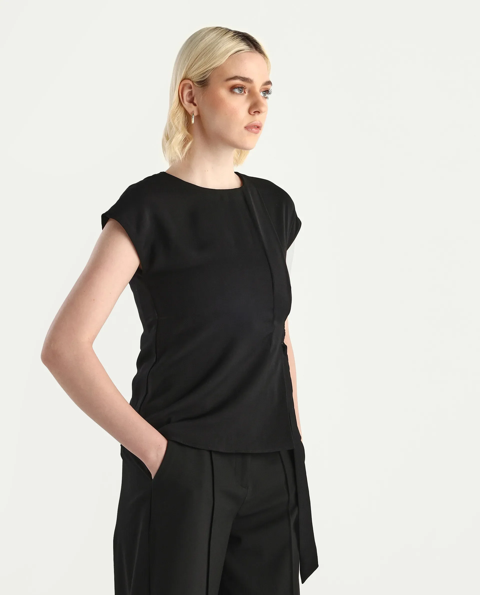 Rareism Women's Mardin Black Polyester Crew Neck Regular Fit Plain Top - Image 5