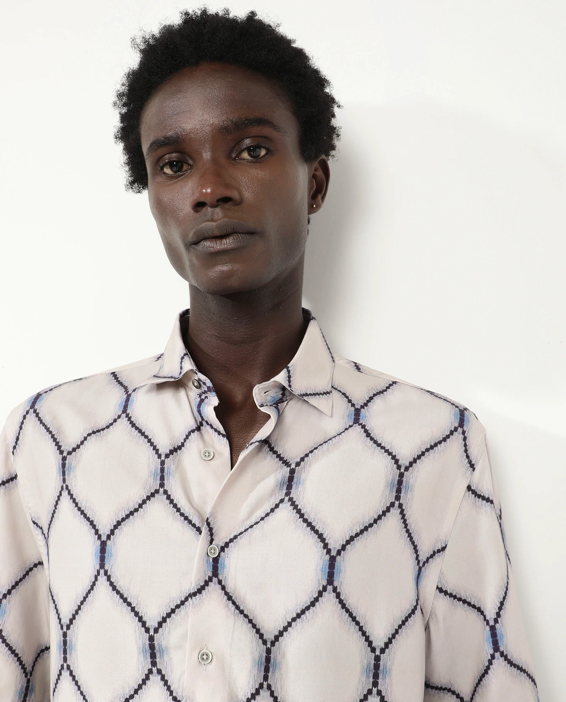 Rare Rabbit Men's Mareno Light Grey Viscose Geometric Print Regular Fit Half Sleeve Collared Shirt - Image 4