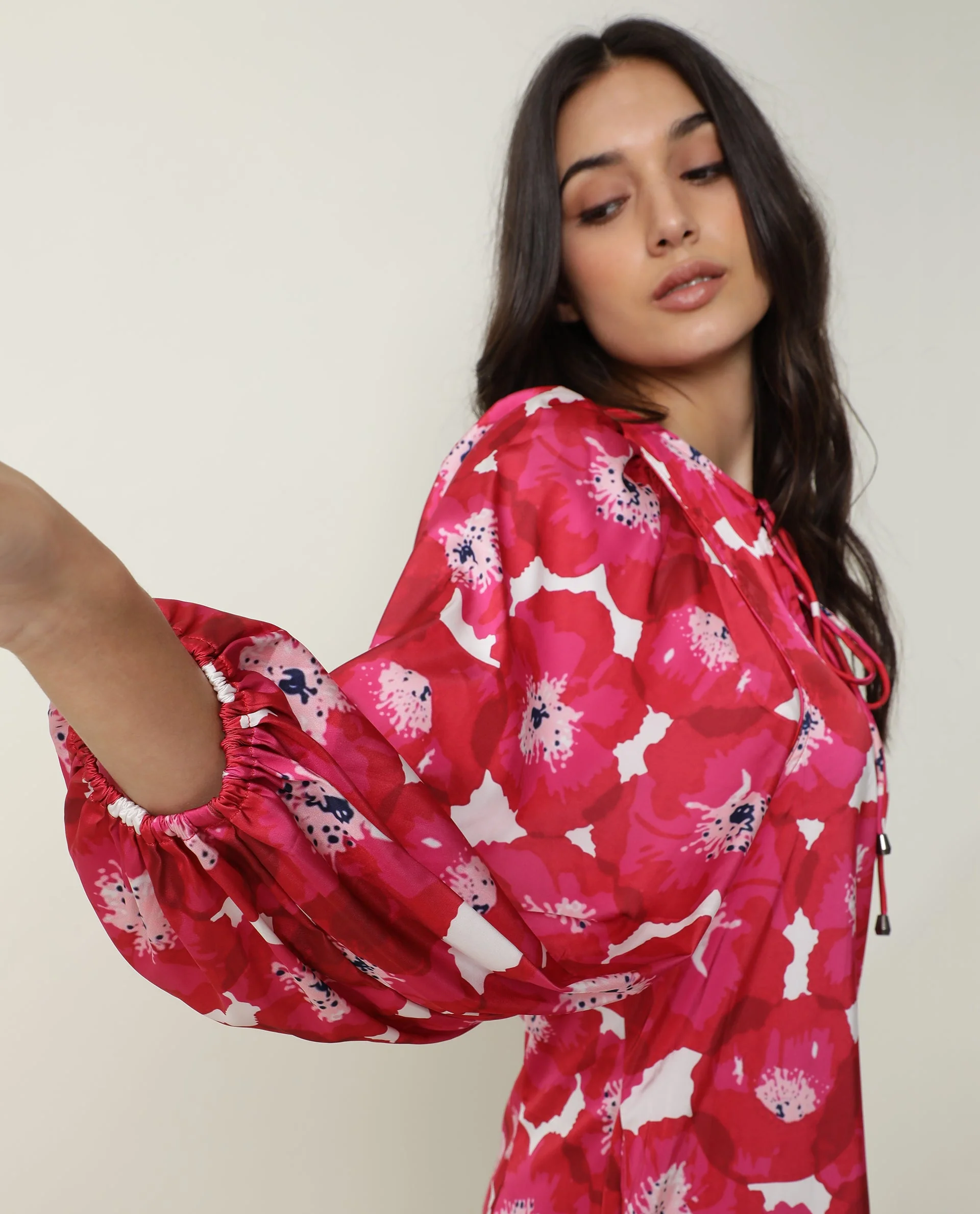 Rareism Women's Margn Red Cotton Blend Crew Neck Abstract Print Puff Sleeves Knee Length Regular Fit Dress - Image 4