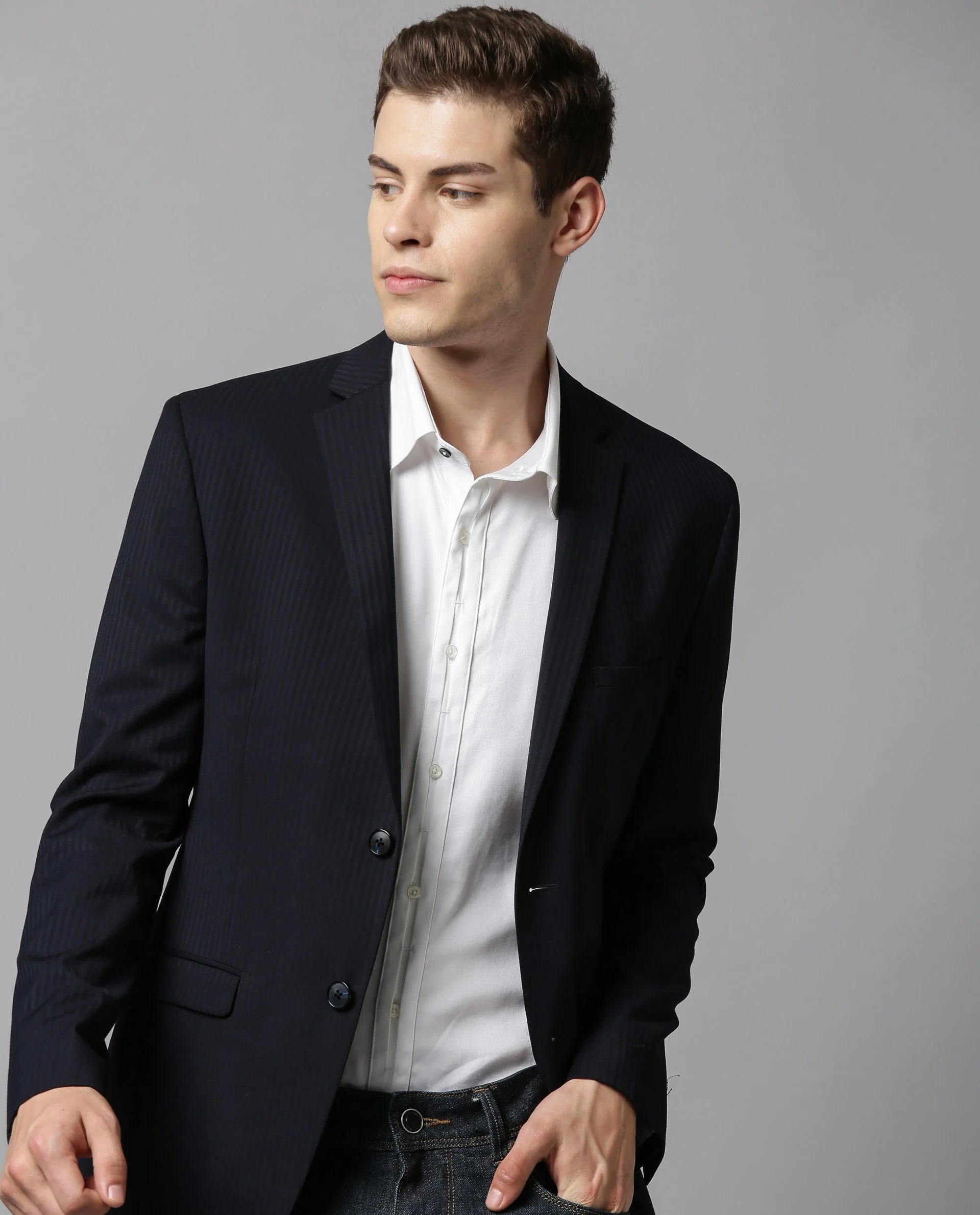 Rare Rabbit Men's Mario . Plain Tailored Fit Full Sleeve Lapel Neck Blazer - Image 2