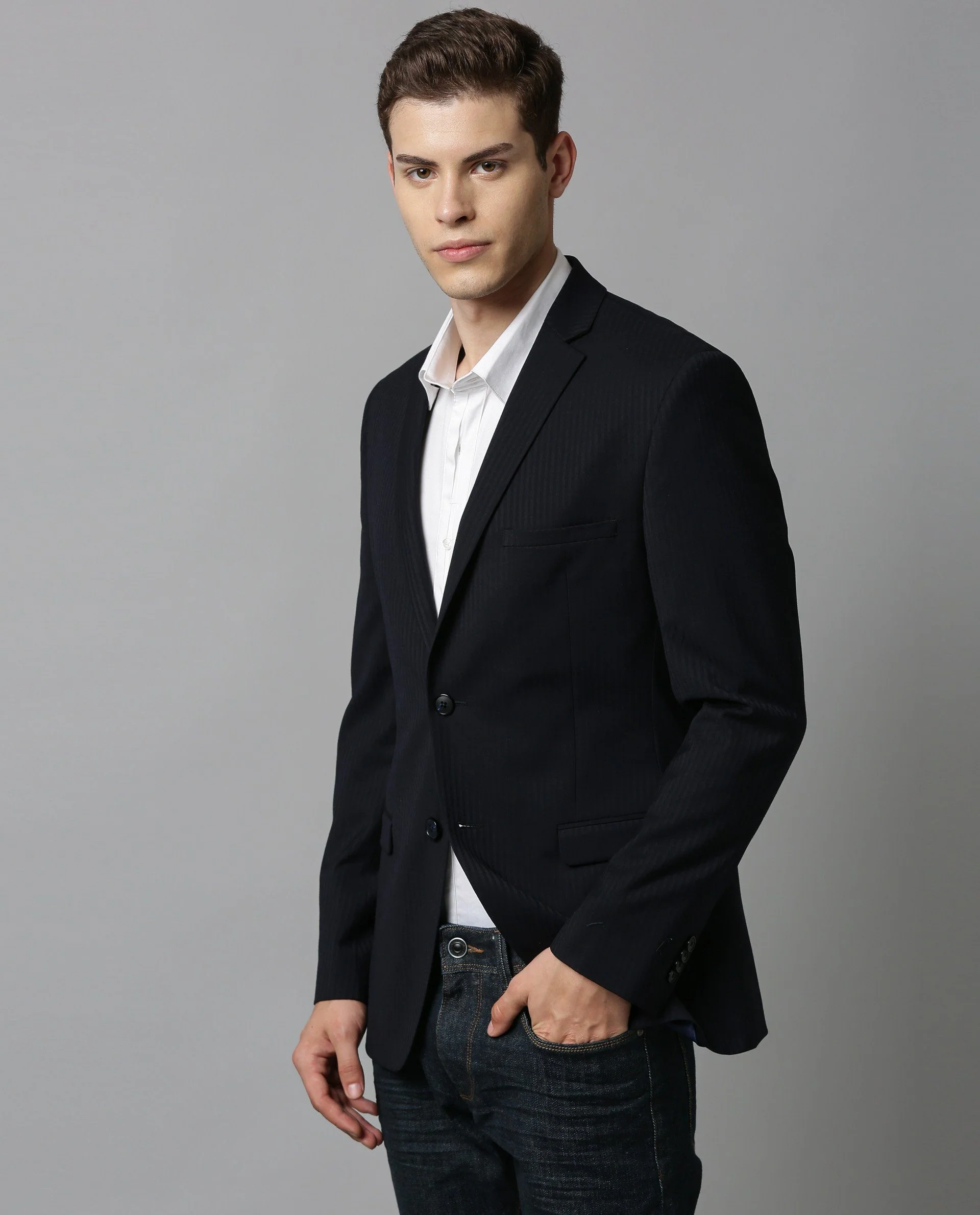 Rare Rabbit Men's Mario . Plain Tailored Fit Full Sleeve Lapel Neck Blazer - Image 4