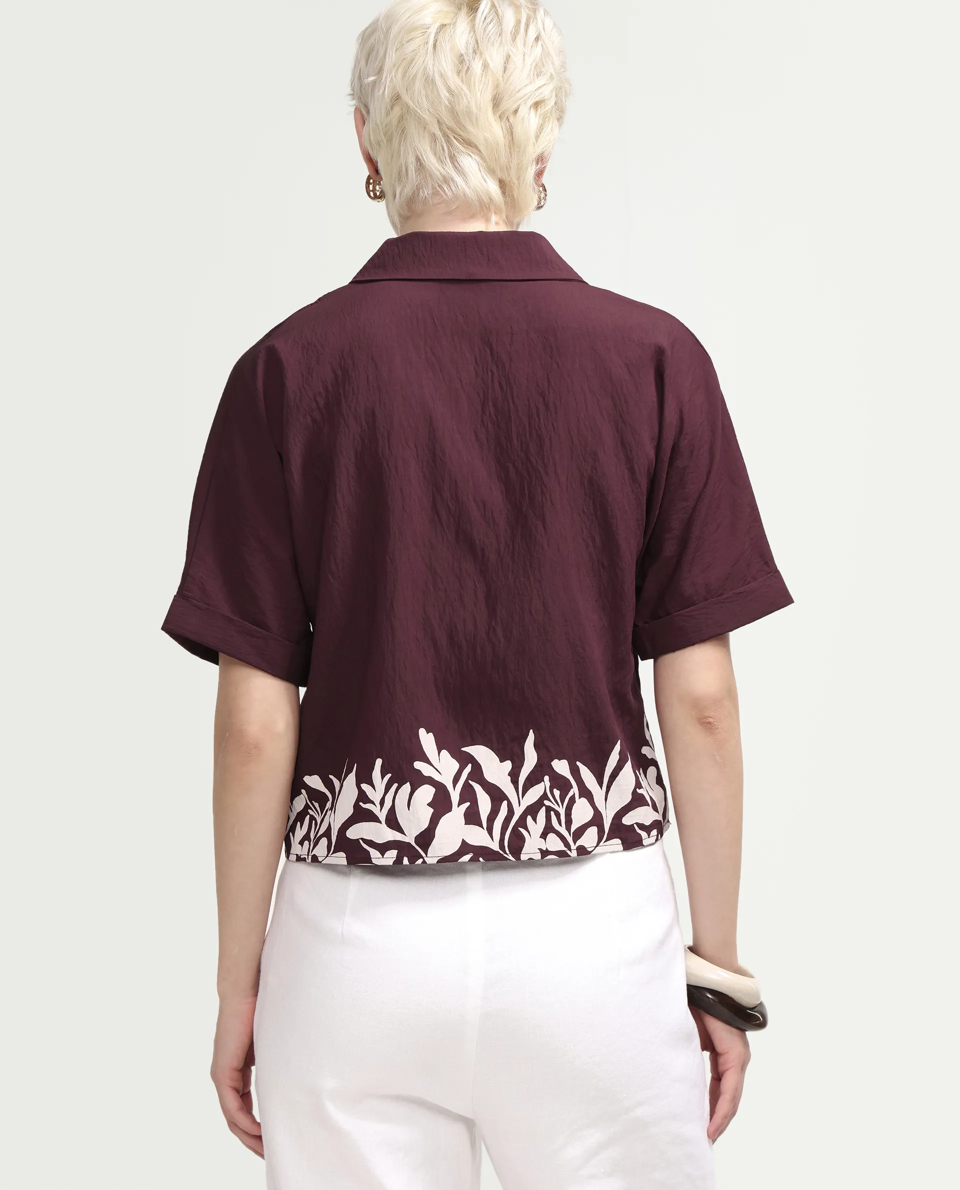 Rareism Women's Marlap Maroon Nylon Blend Half Sleeve Lapel Neck Regular Fit Abstract Print Top - Image 7