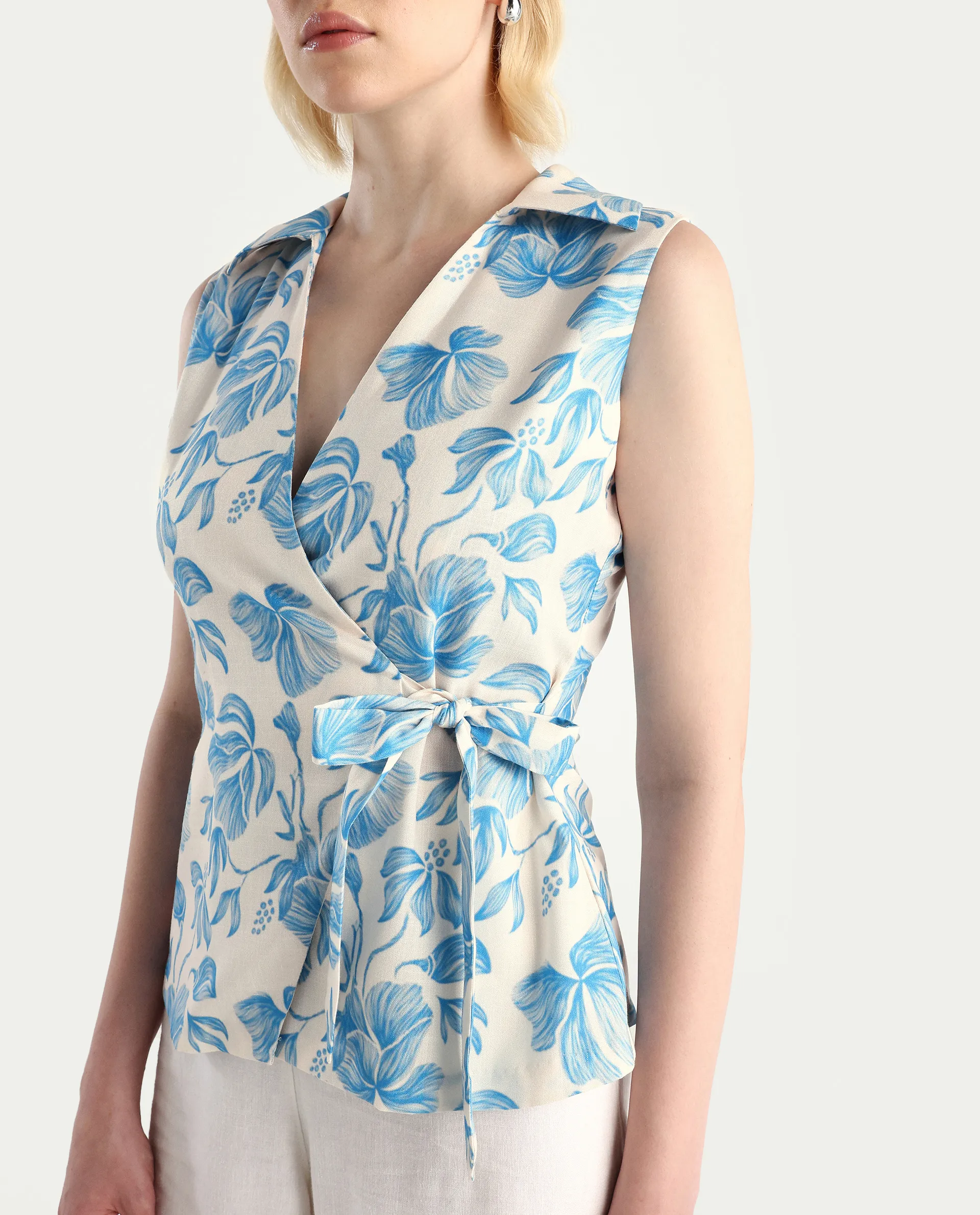Rareism Women's Marlapi Blue Polyester Jonny Collar Fitted Top - Image 5
