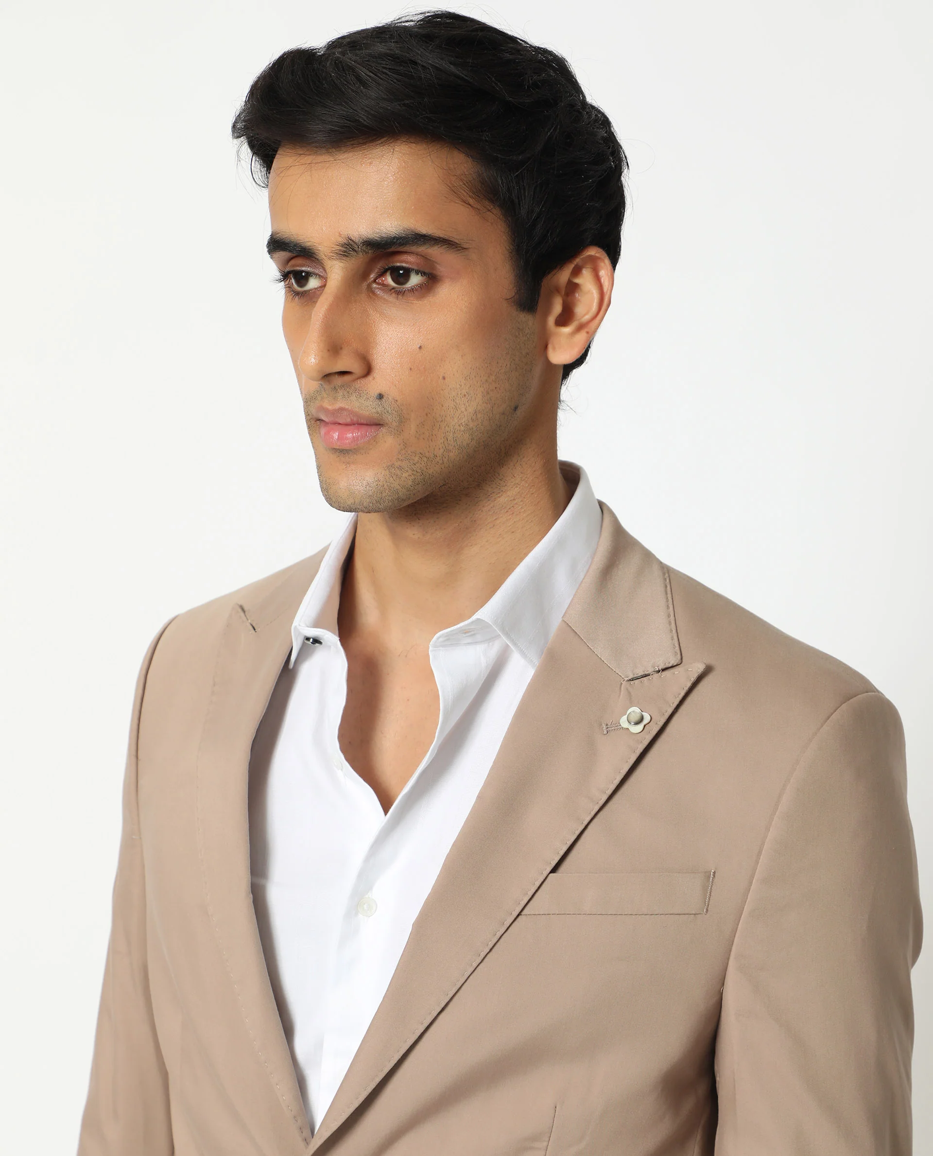 Rare Rabbit Men's Maroni Beige Cotton Plain Tailored Fit Full Sleeve Lapel Neck Blazer - Image 4