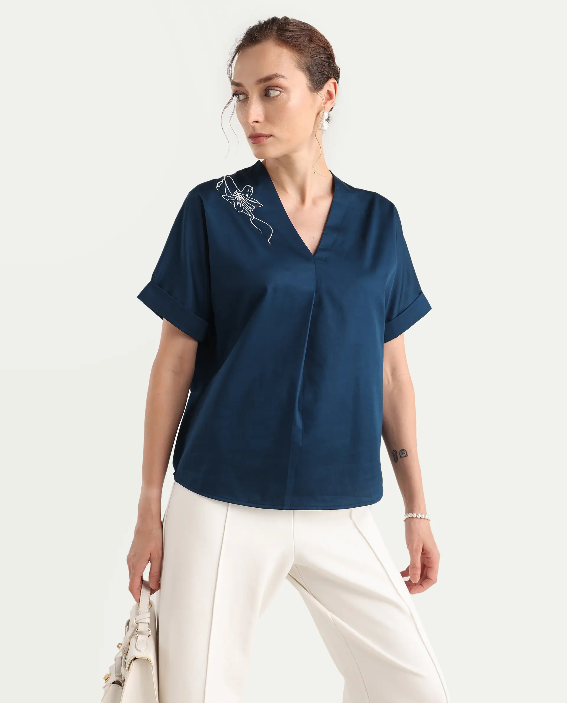 Rareism Women's Mars Blue Cotton V-Neck Boxy Fit Top - Image 2