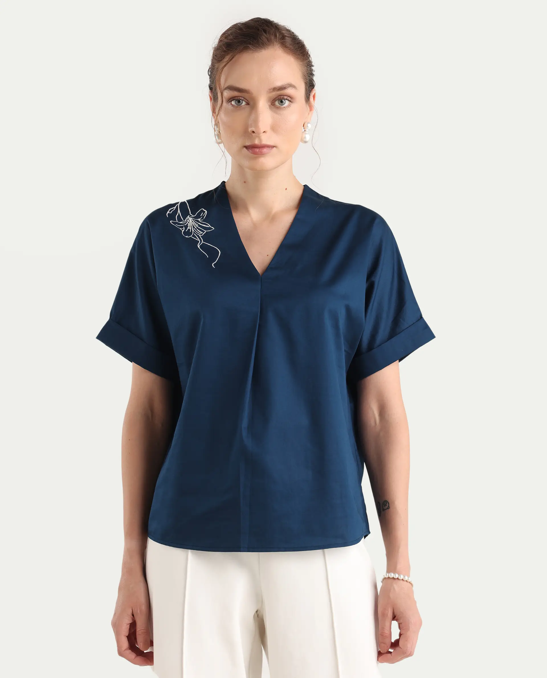 Rareism Women's Mars Blue Cotton V-Neck Boxy Fit Top - Image 4
