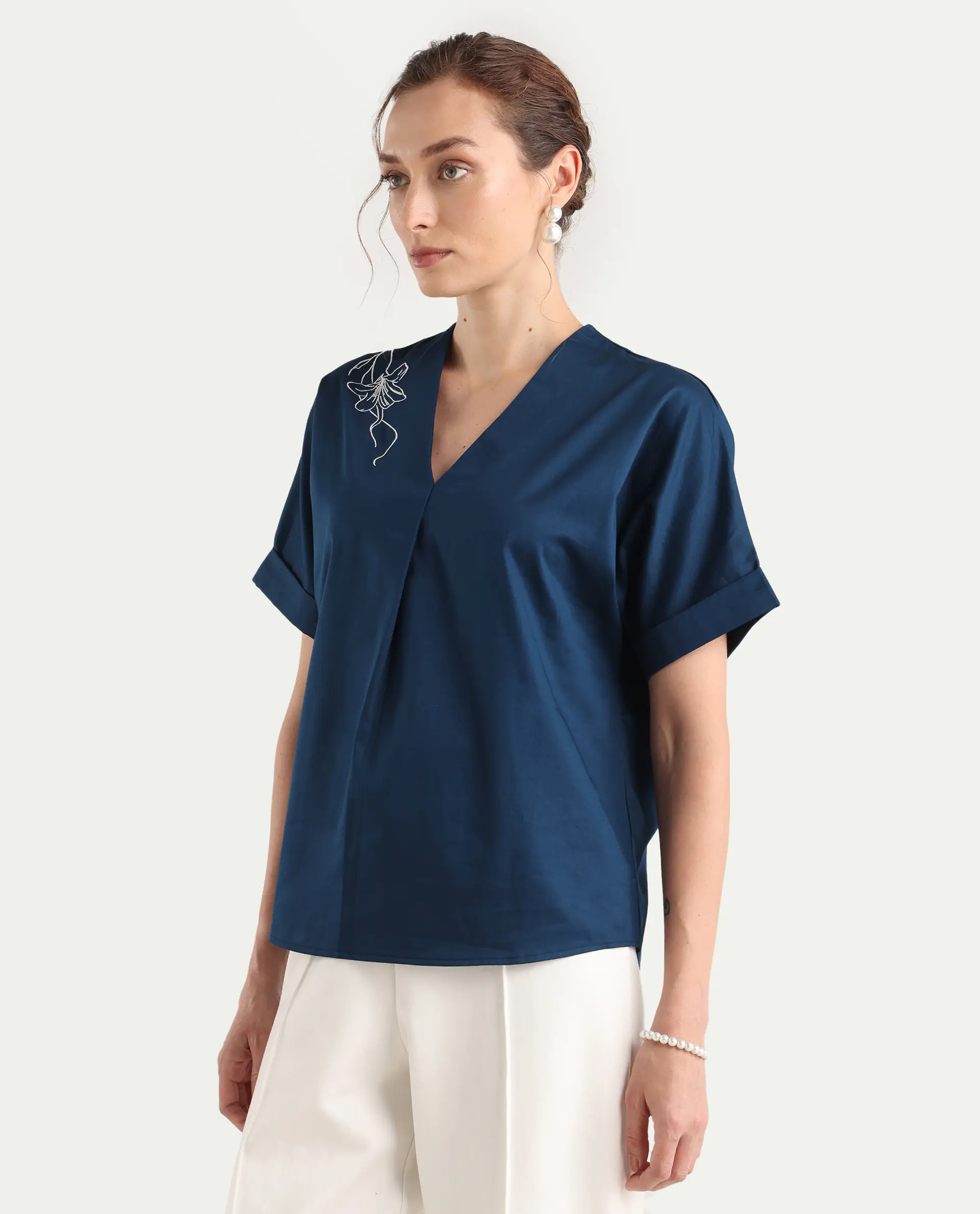 Rareism Women's Mars Blue Cotton V-Neck Boxy Fit Top - Image 6