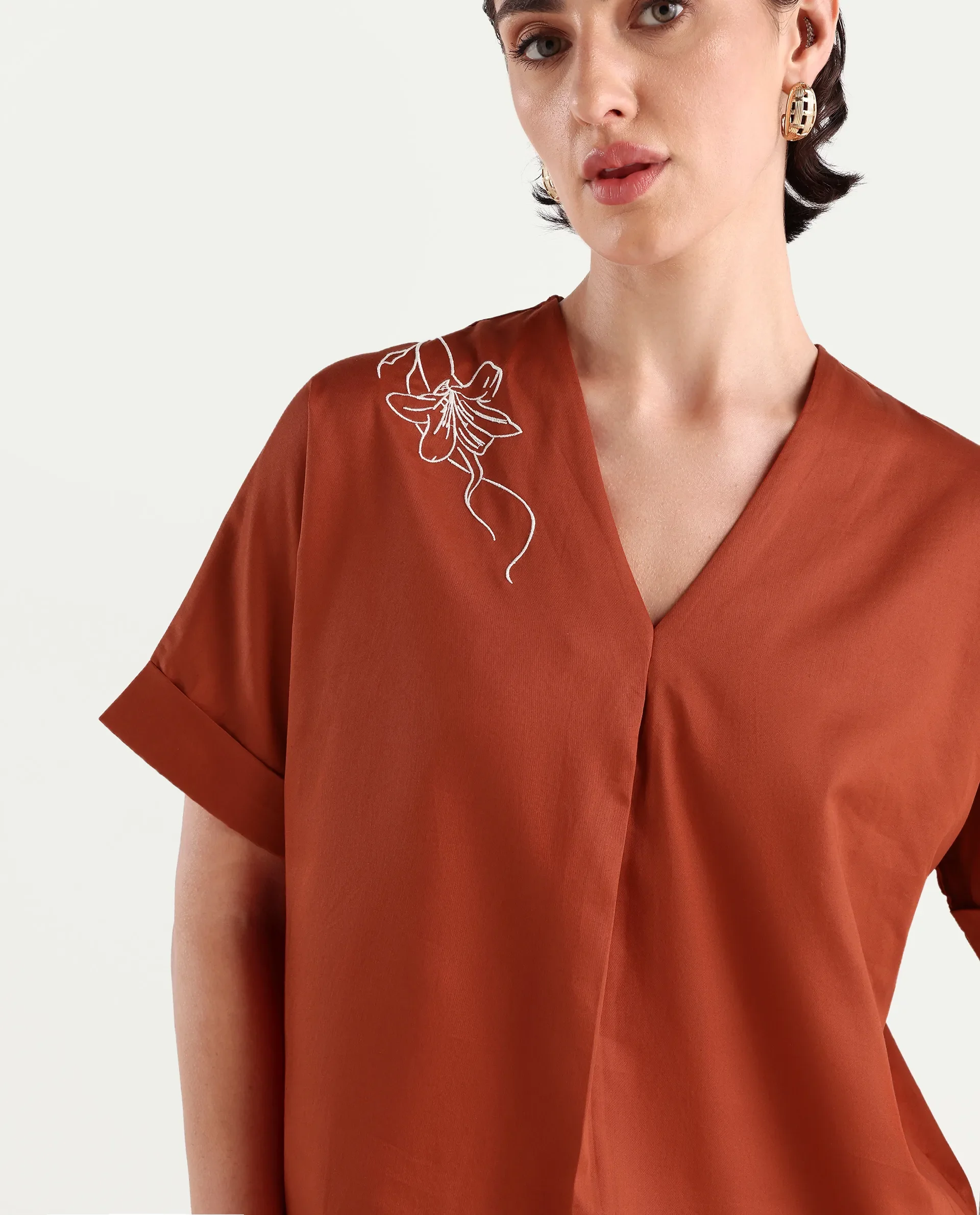 Rareism Women's Mars Rust Cotton V-Neck Boxy Fit Top - Image 3