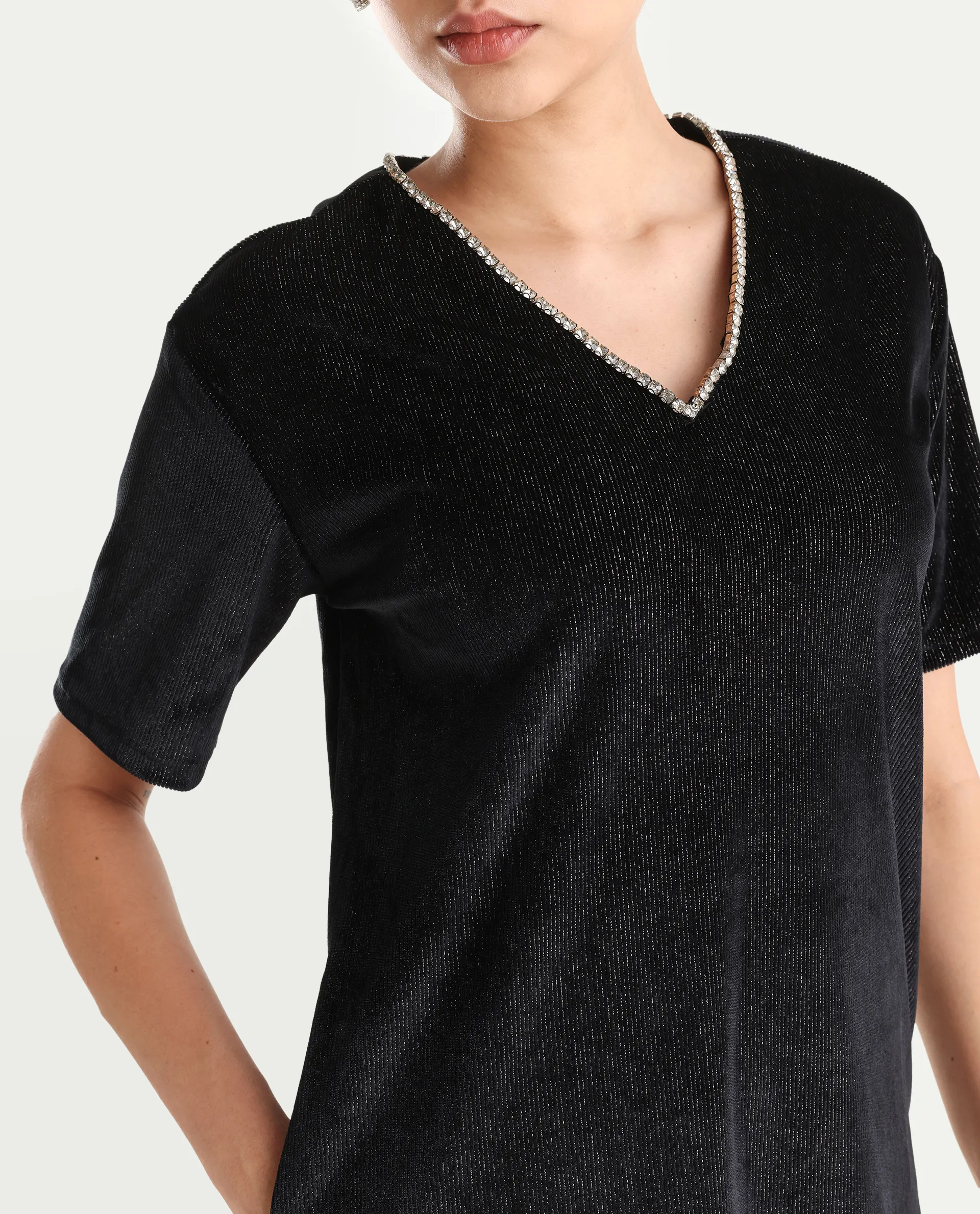 Rareism Women's Maslak Black Velvet V-Neck Plain Mini Boxy Fit Dress - Image 4