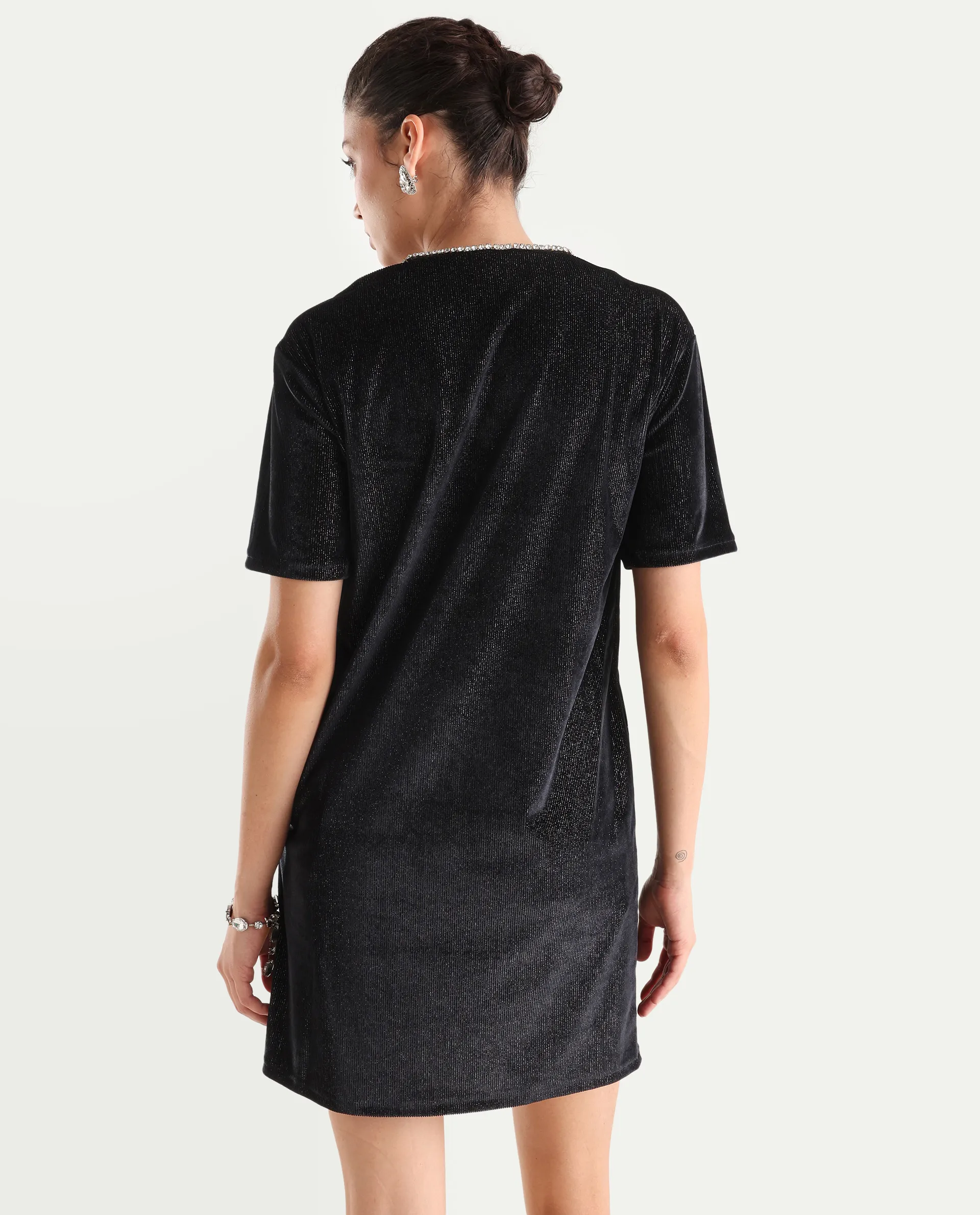 Rareism Women's Maslak Black Velvet V-Neck Plain Mini Boxy Fit Dress - Image 7