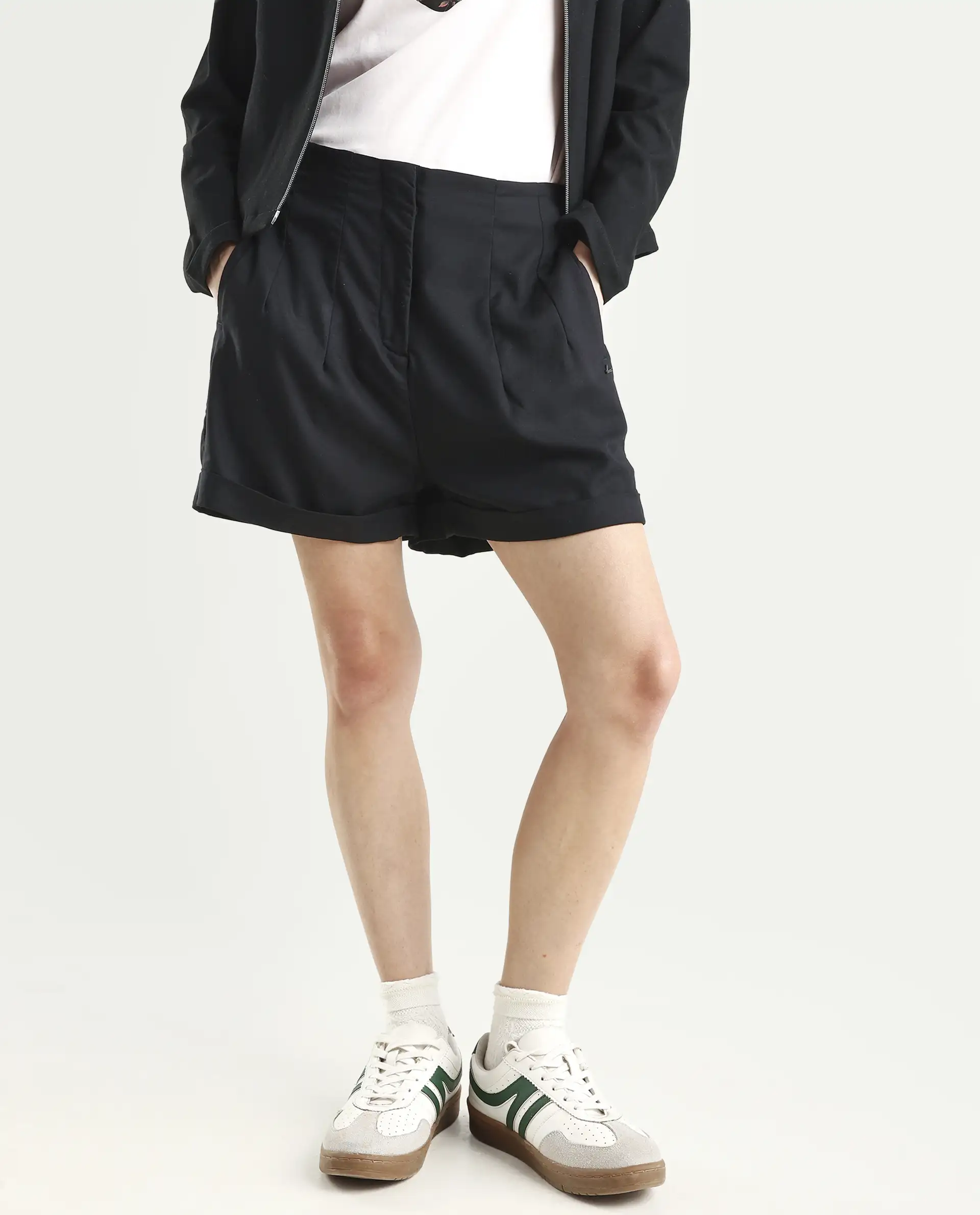Rareism Women's Maslin Black Polyester Plain Mini Regular Fit Shorts - Image 3
