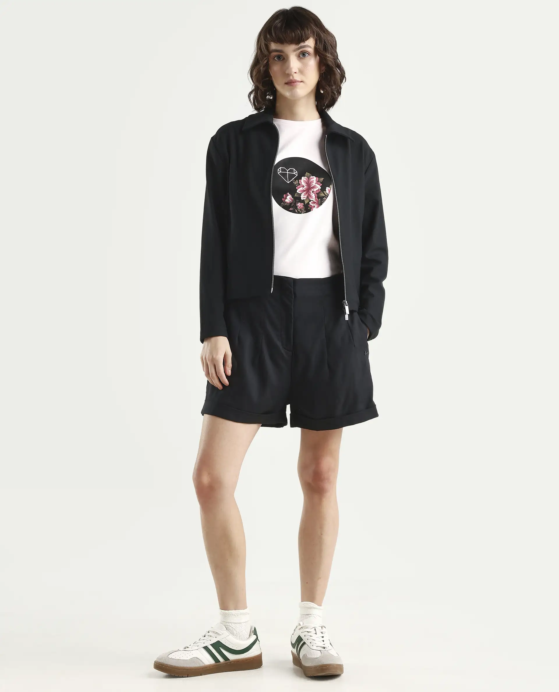 Rareism Women's Maslin Black Polyester Plain Mini Regular Fit Shorts - Image 4