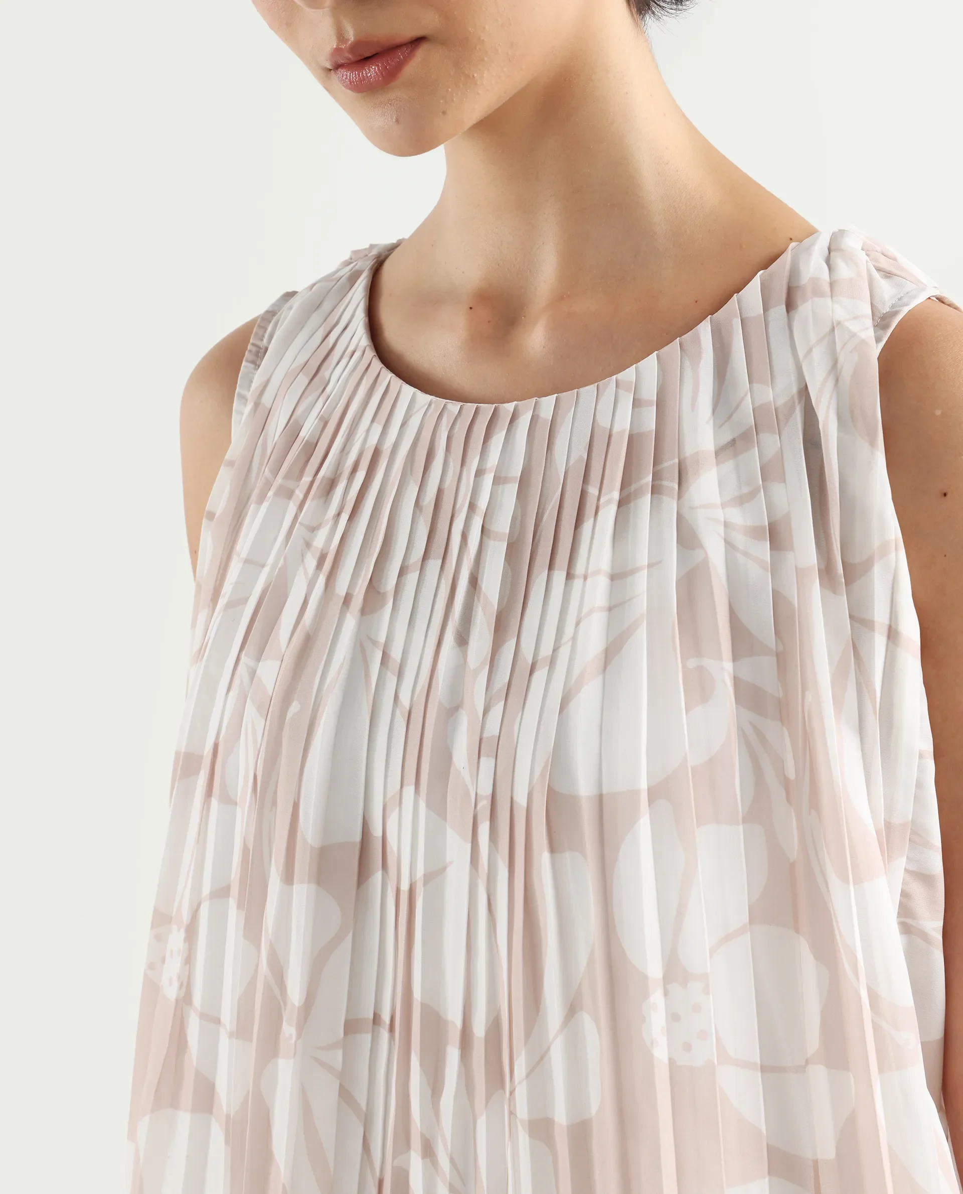 Rareism Women's Matera Sc Light Beige Polyester Crew Neck Abstract Print Sleeveless Relaxed Fit Top - Image 4