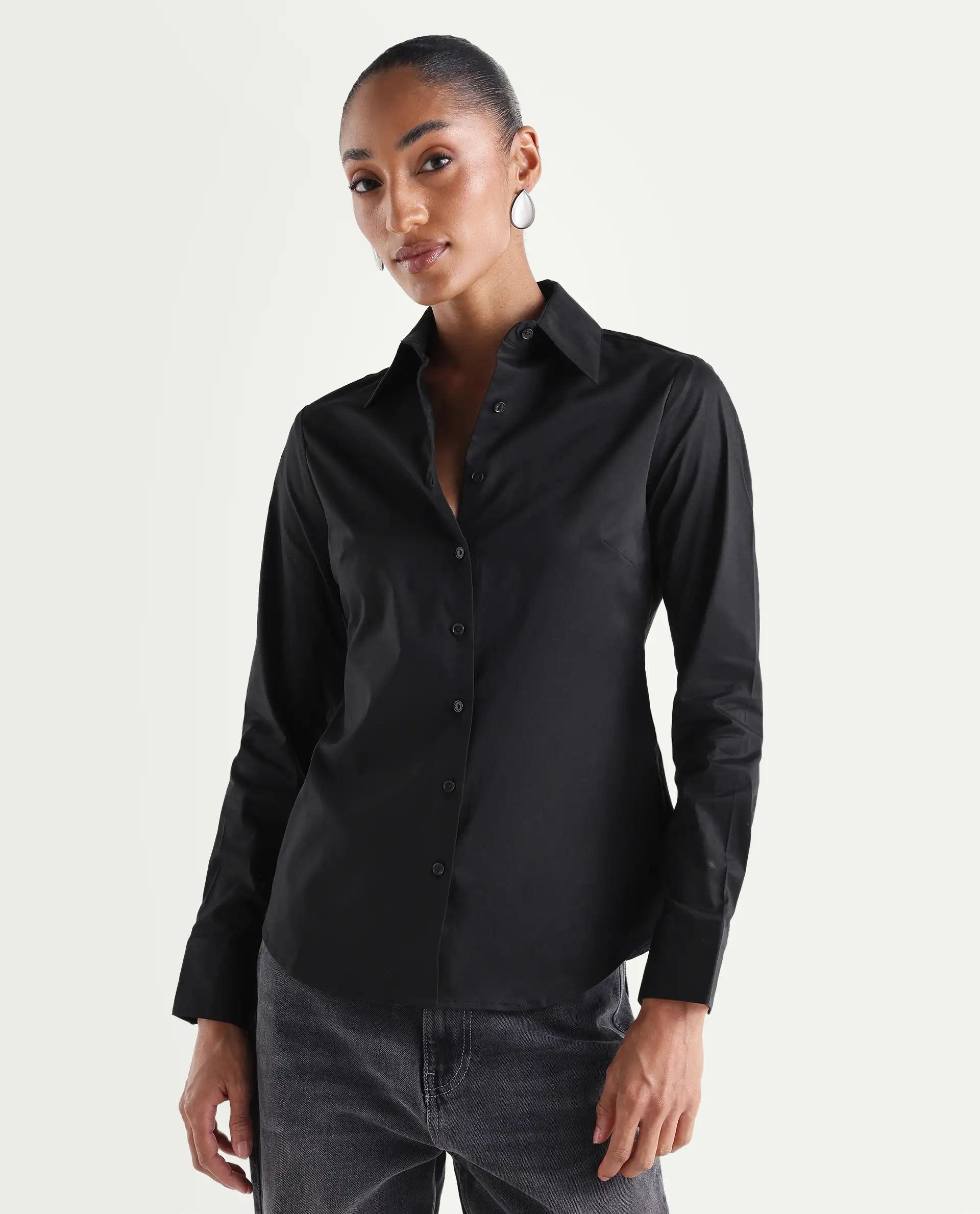 Rareism Women's Maven Black Cotton Blend Spread Collar Fitted Plain Shirt - Image 3