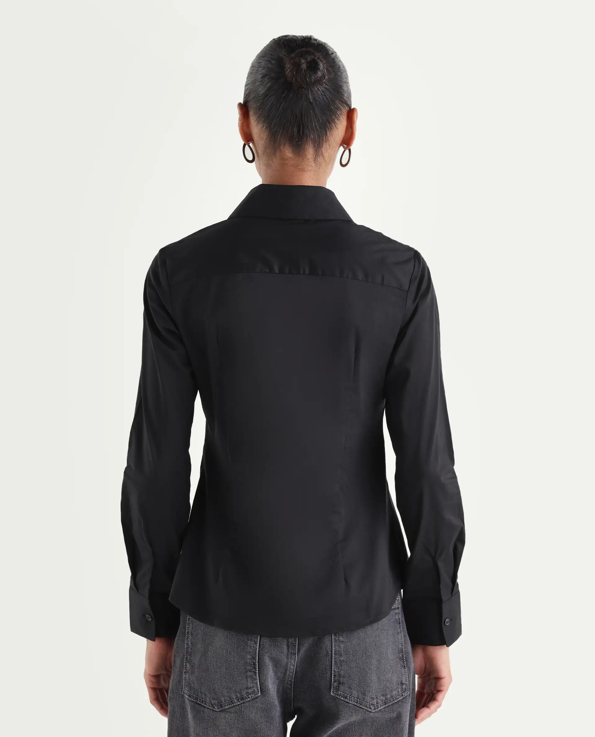 Rareism Women's Maven Black Cotton Blend Spread Collar Fitted Plain Shirt - Image 7